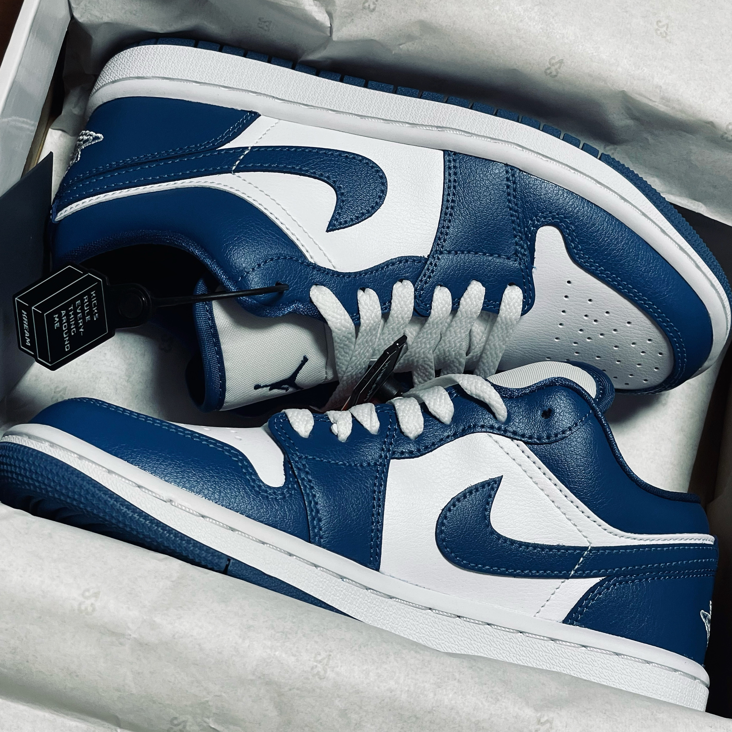 (W) Jordan 1 Low White Dark Marina Blue 착용 스타일