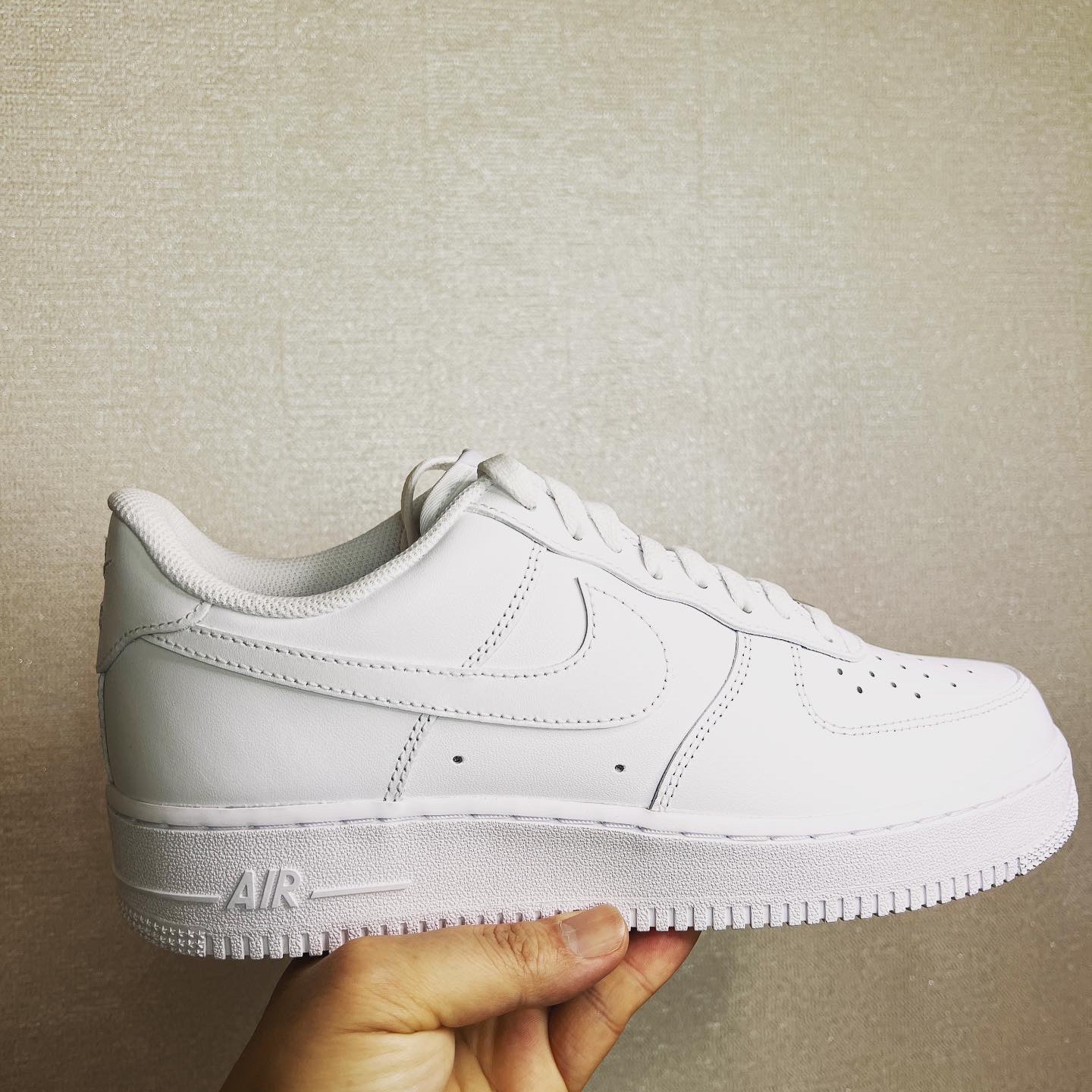 Nike Air Force 1 '07 Low White 착용 스타일 - 2
