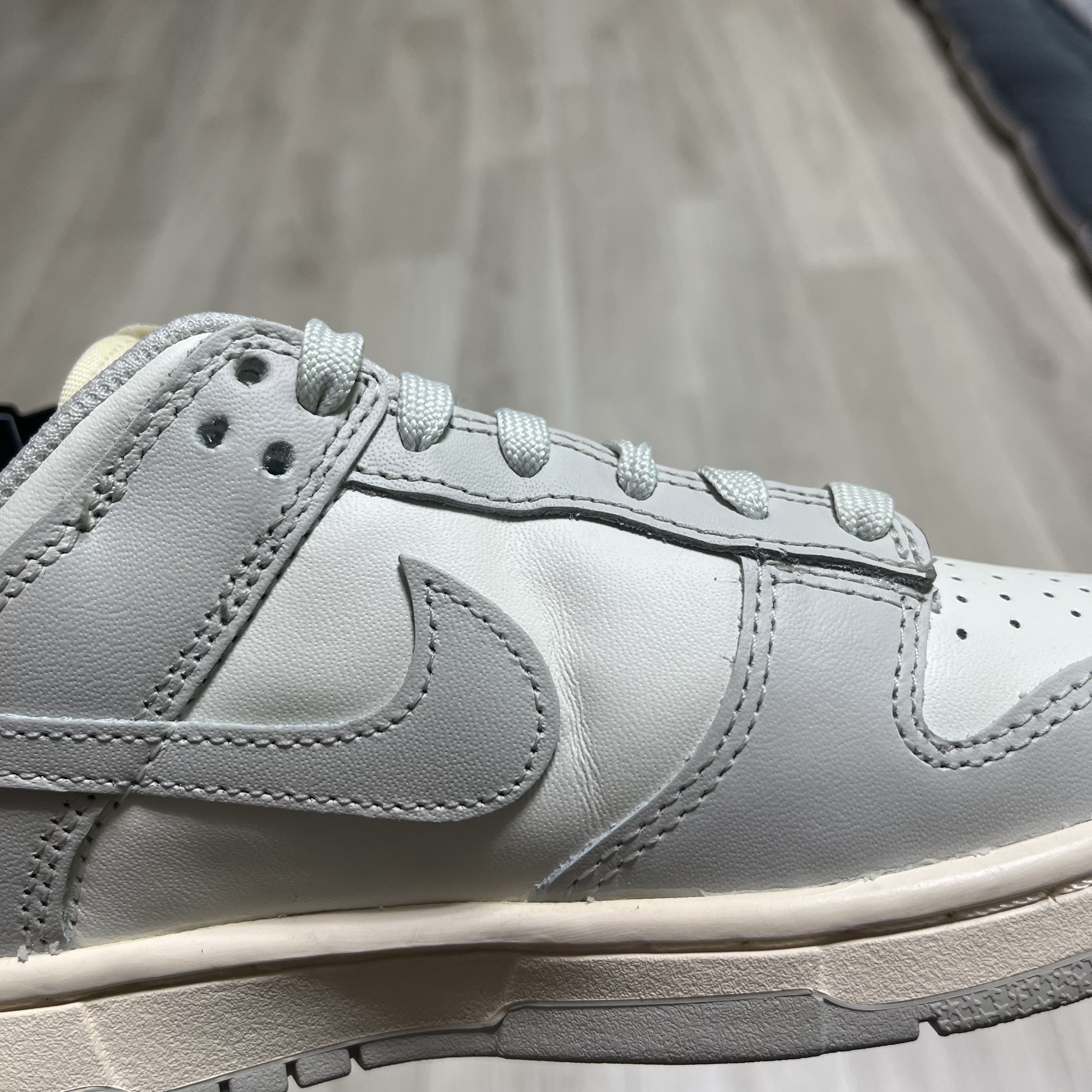 (W) Nike Dunk Low Light Bone 착용 스타일 - 2