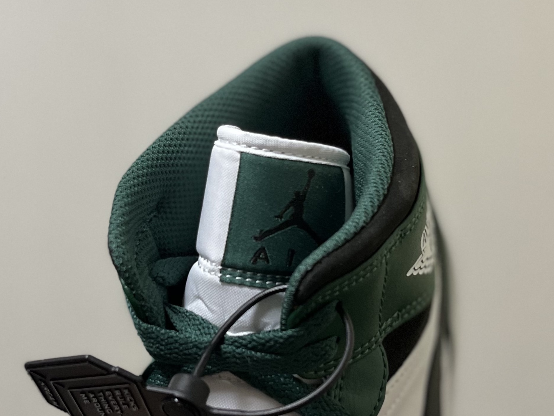Jordan 1 Mid Sonics 2021, (GS) Jordan 1 Mid Sonics 2021 착용 스타일 - 3