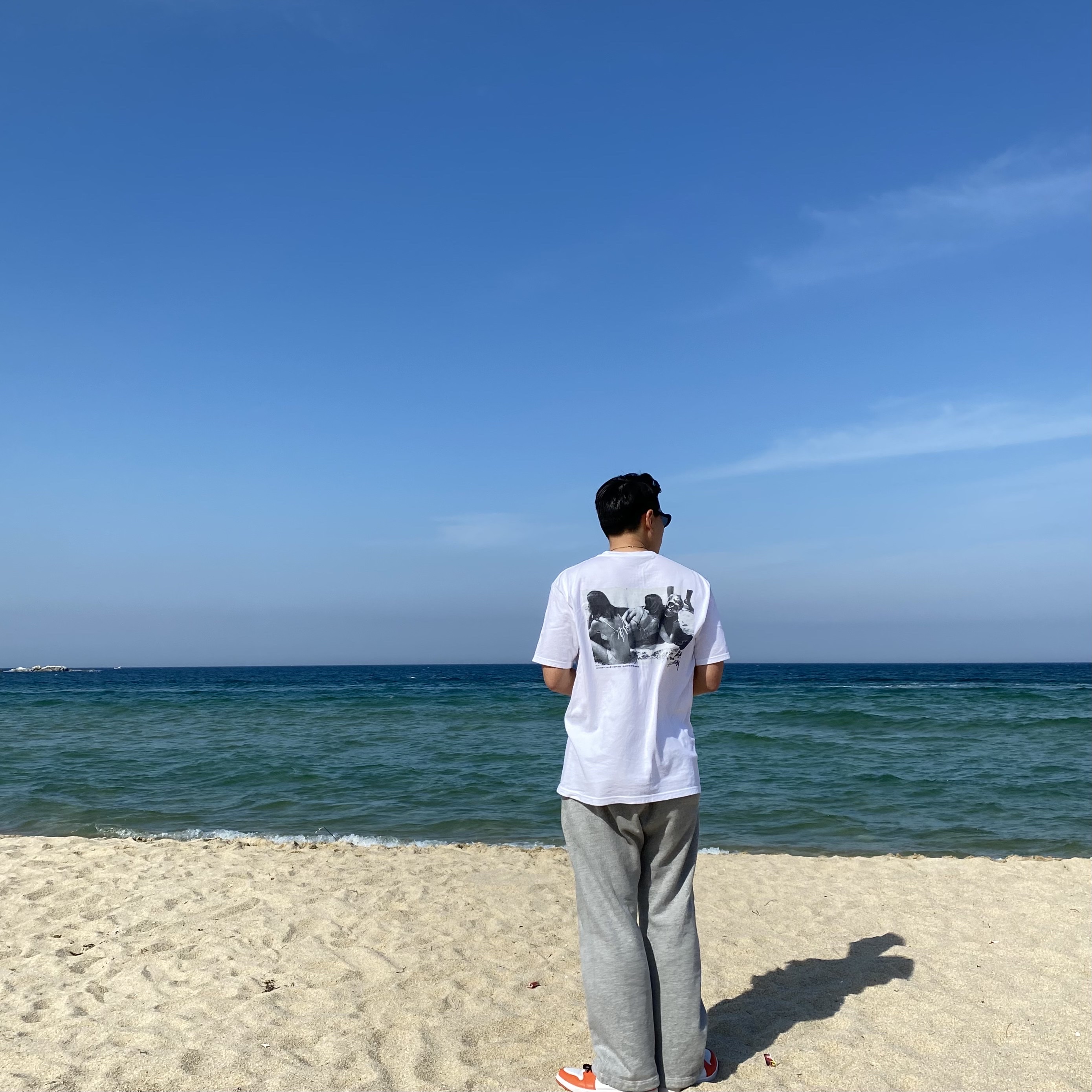 Stussy California '68 T-Shirt White 착용 스타일 - 2