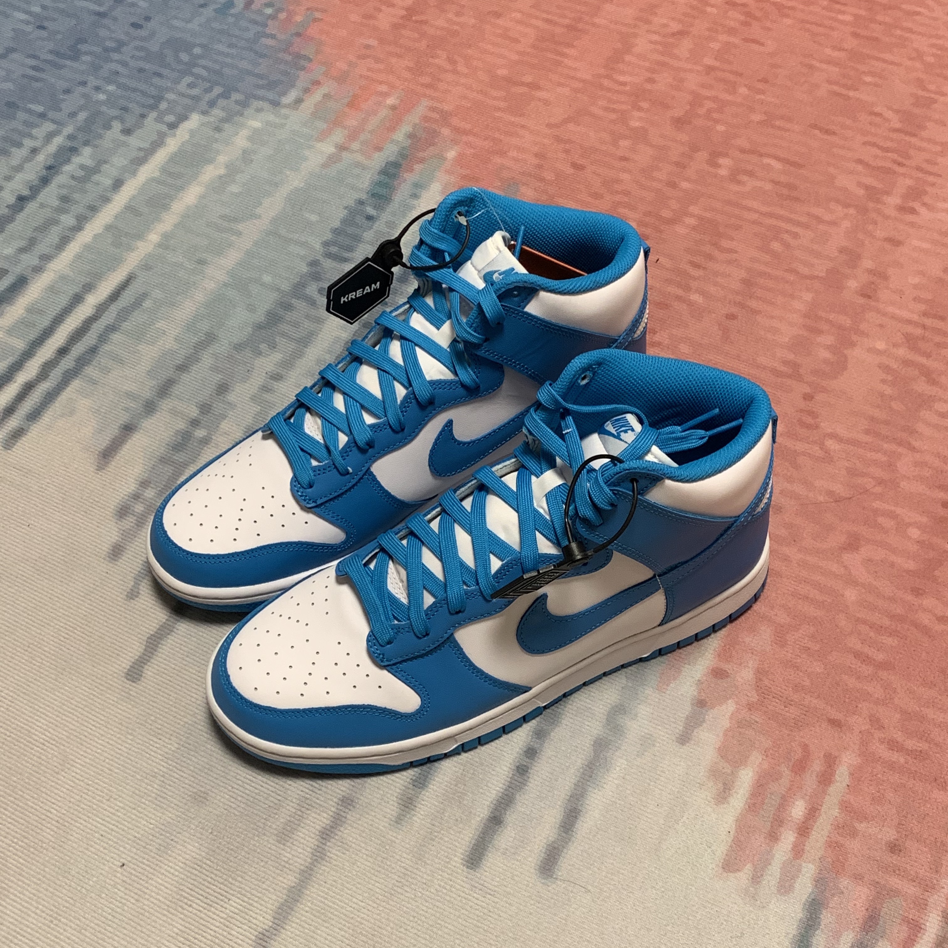 Nike Dunk High Retro Championship Blue 착용 스타일 - 1