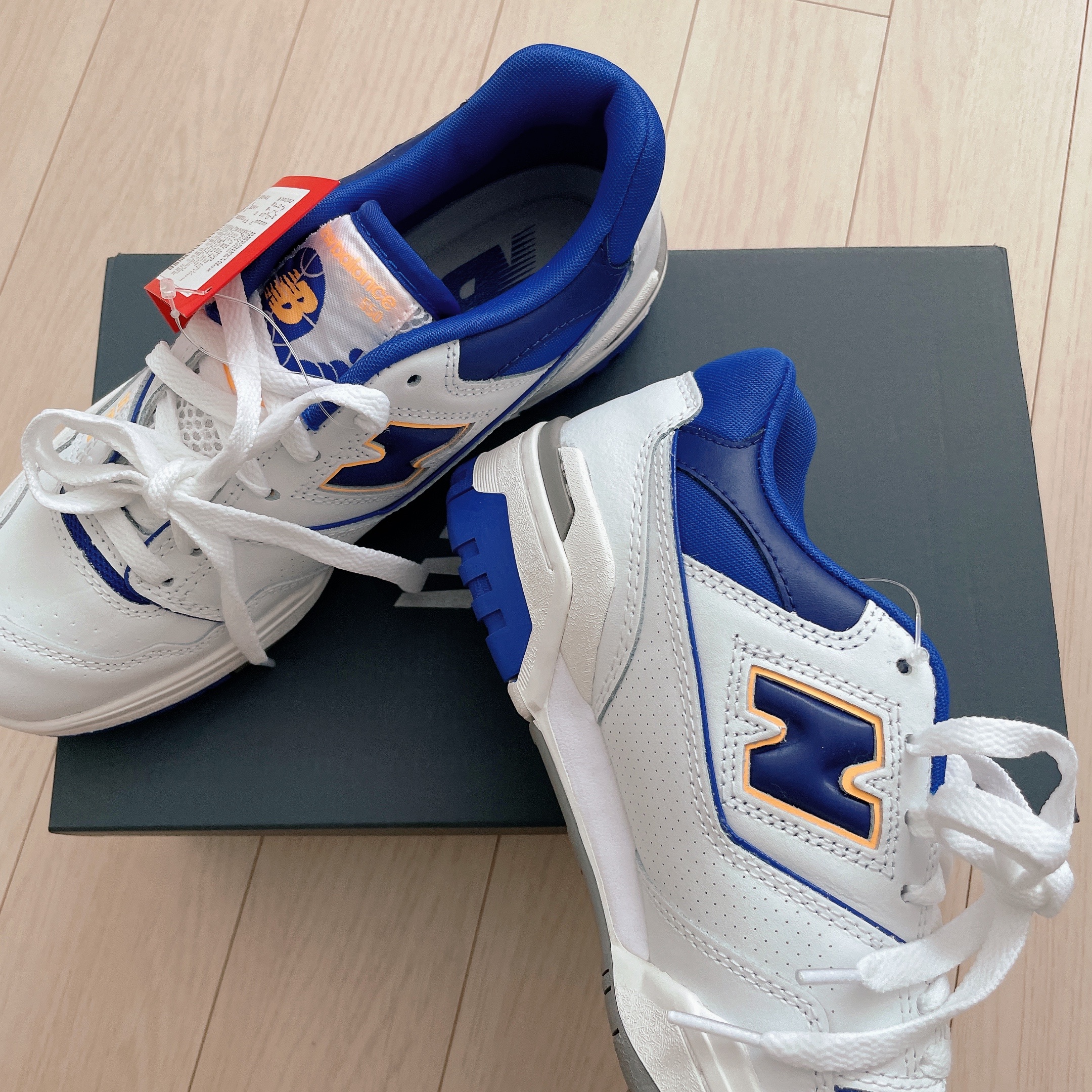 New Balance 550 White Infinity Blue - 2E Wide 착용 스타일 - 3