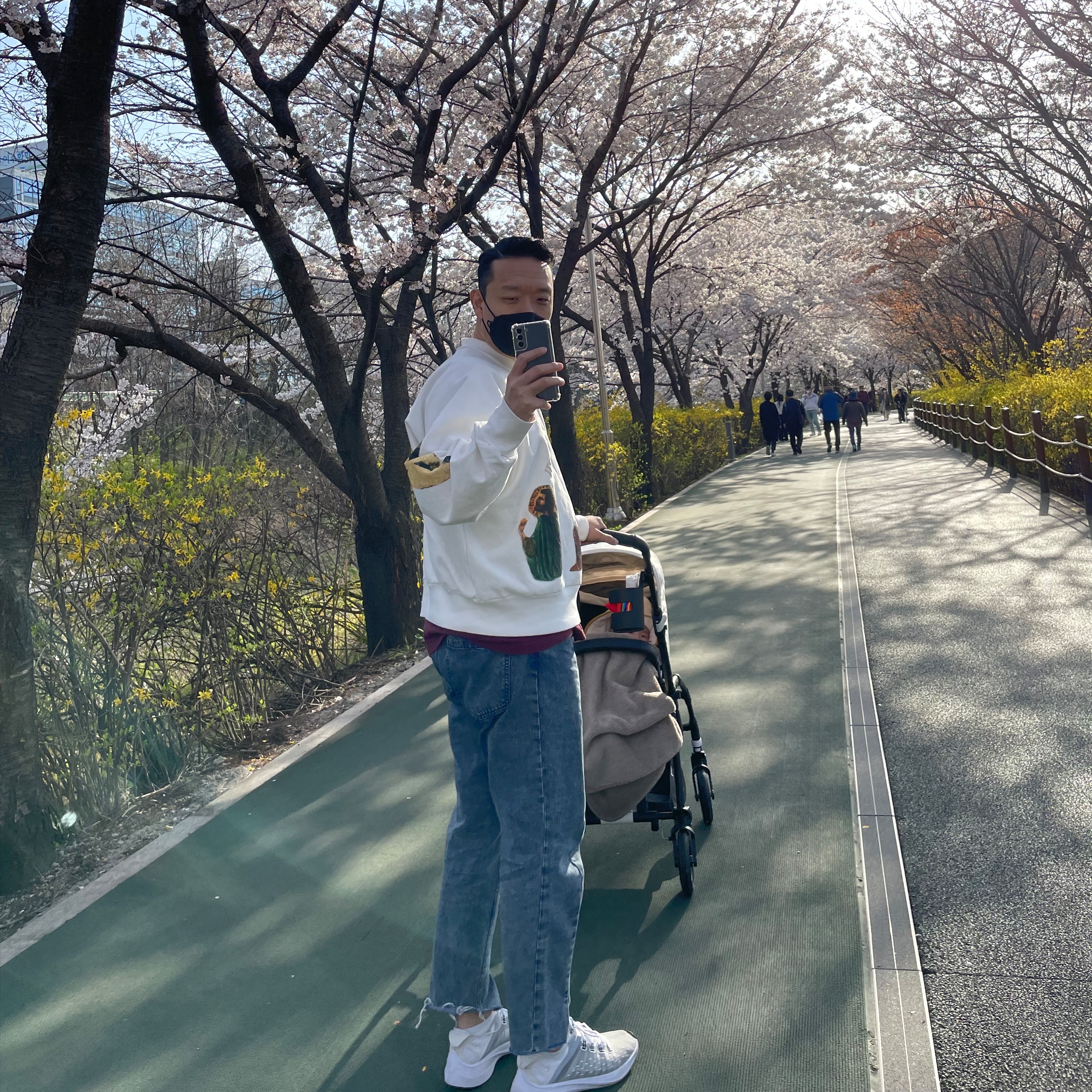 (W) Nike EXP-X14 White Wolf Grey 착용 스타일