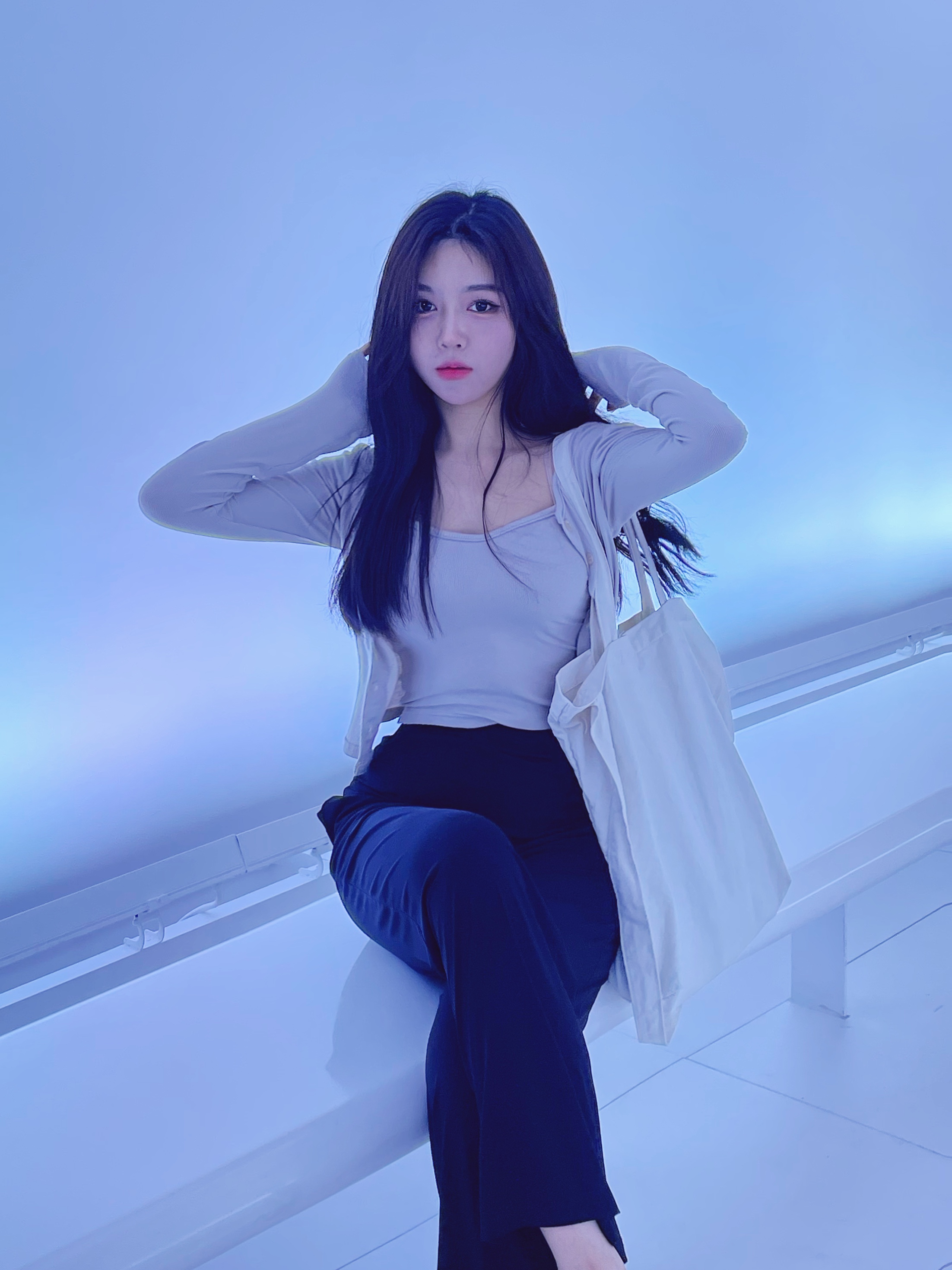 Oofos OOriginal Black 착용 스타일 - 4