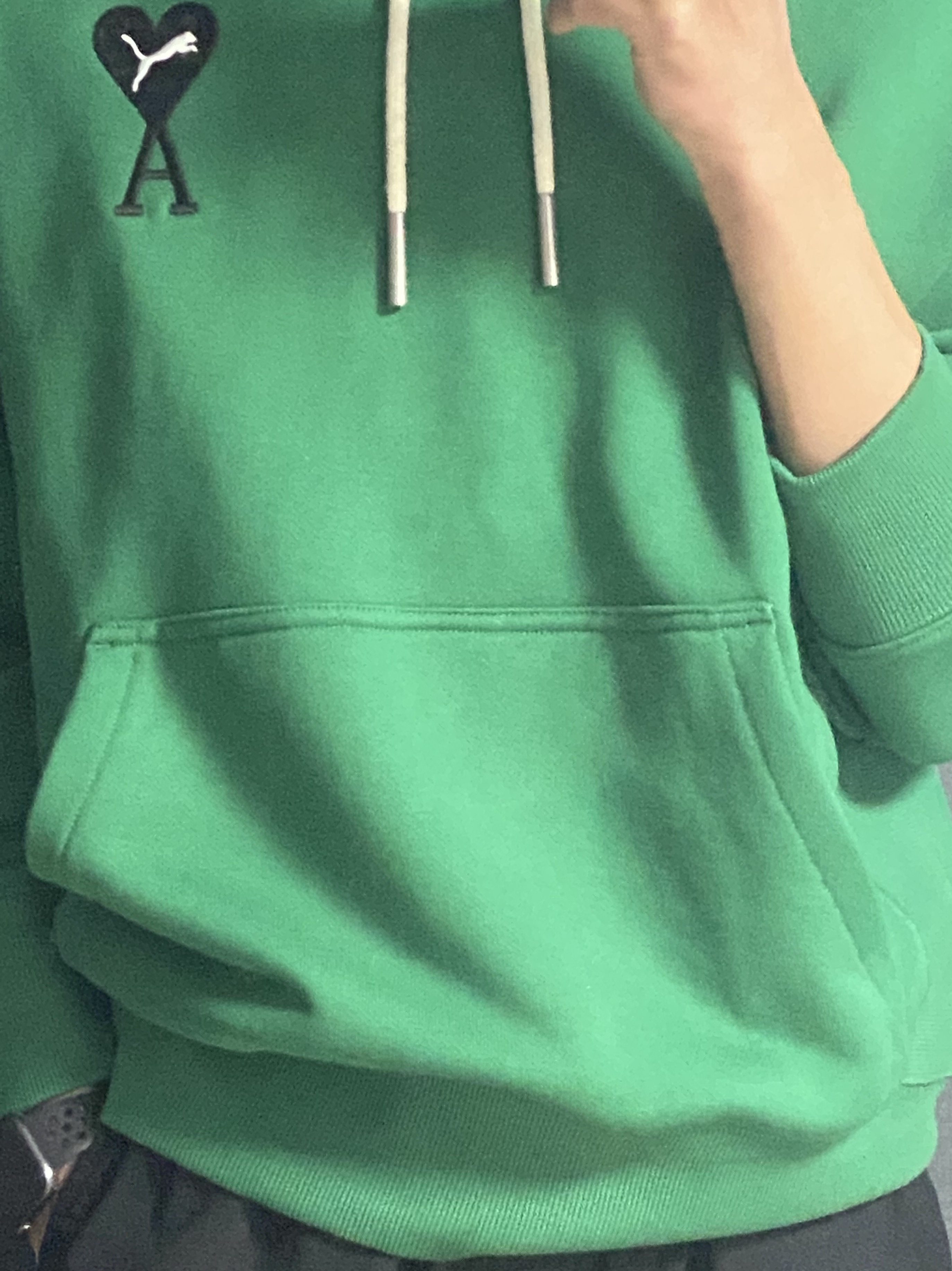 Puma x AMI Hoodie Verdant Green, Apple Watch Nike SE 44mm Cellular Space Gray Aluminum Case Nike Sport Band USB C Anthracite Black (Korean Ver.) 착용 스타일