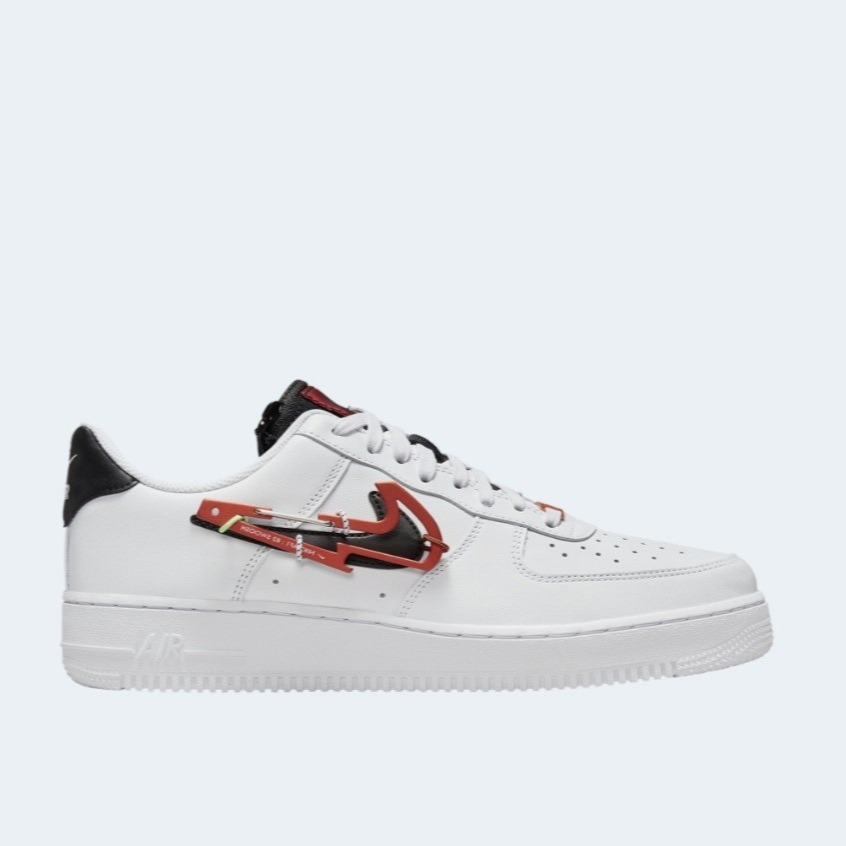 Nike Air Force 1 '07 PRM Carabiner Red 착용 스타일