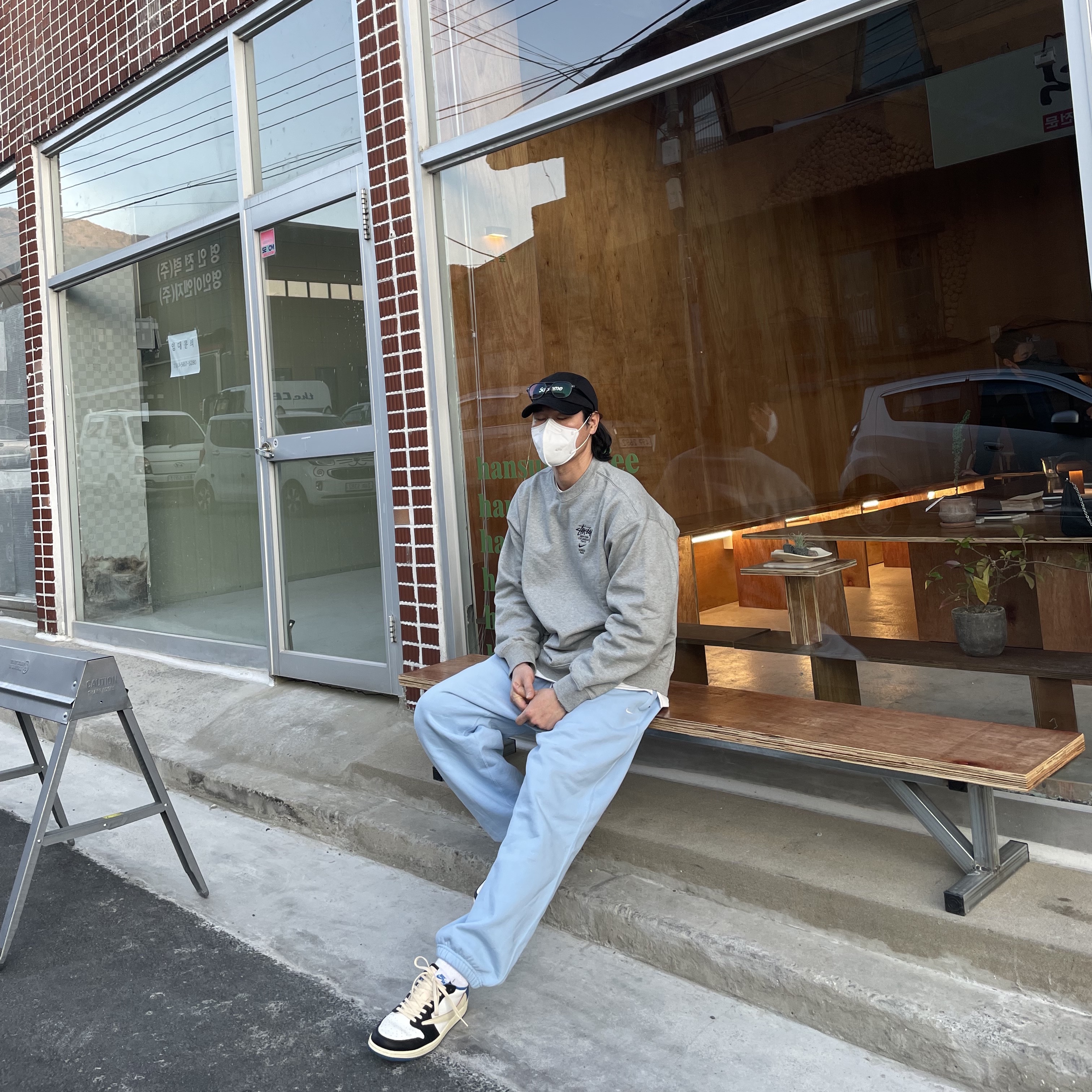 Nike NRG Solo Swoosh Fleece Pants Psychic Blue - US/EU, Jordan 1 x Travis Scott x Fragment Retro Low OG SP Military Blue 착용 스타일