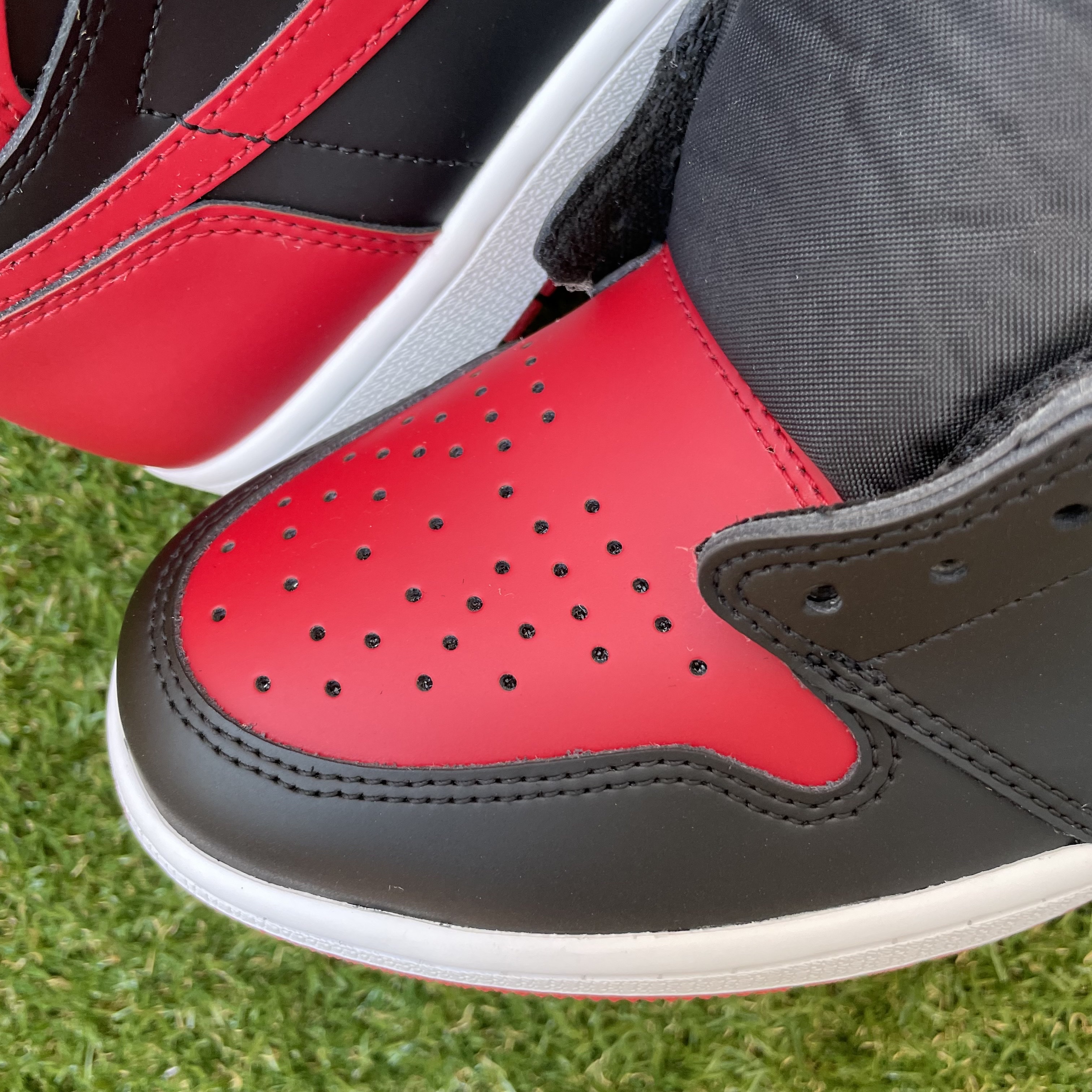 Jordan 1 Retro High OG Patent Bred, (GS) Jordan 1 Retro High OG Patent Bred 착용 스타일 - 3