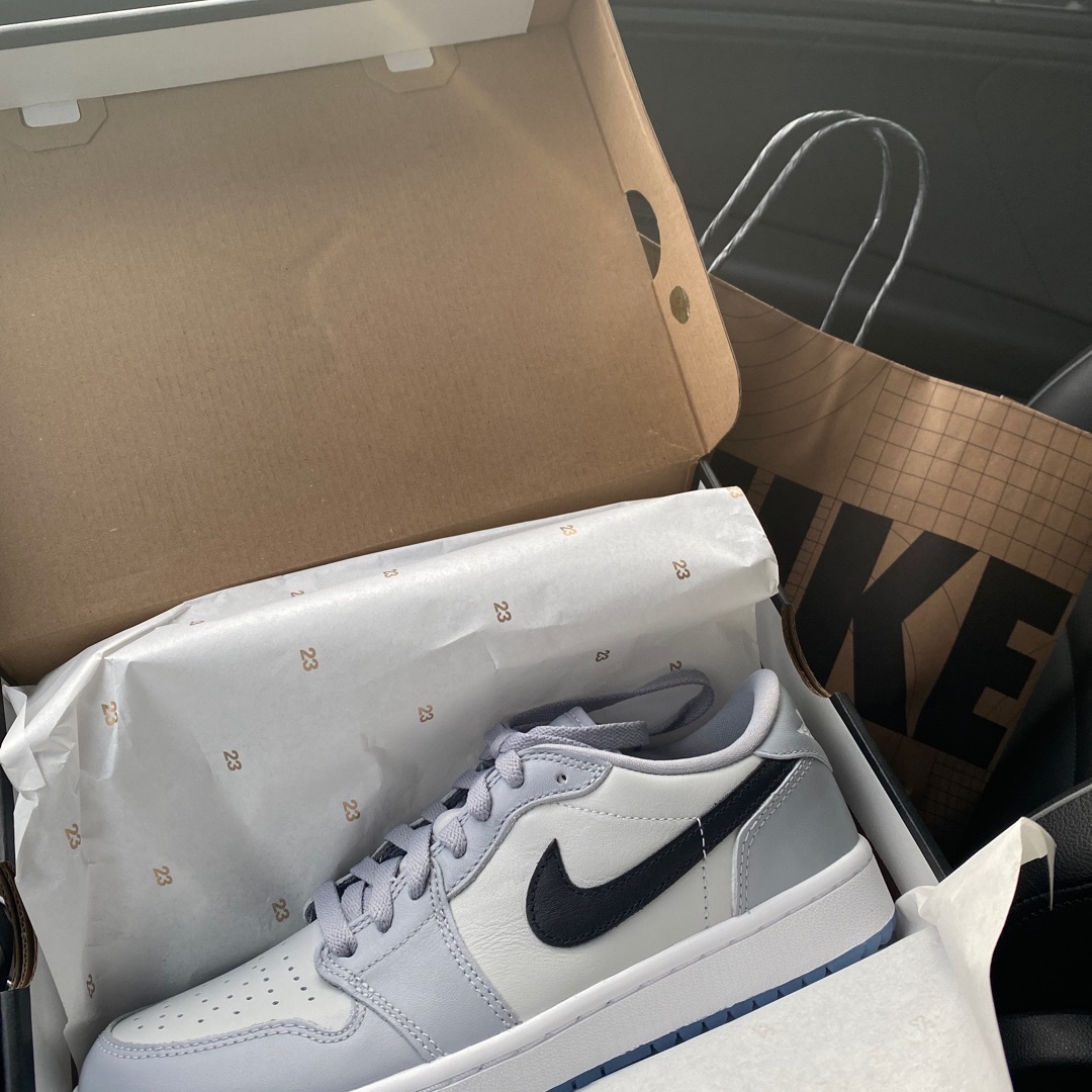Jordan 1 Low Golf Wolf Grey 착용 스타일 - 1