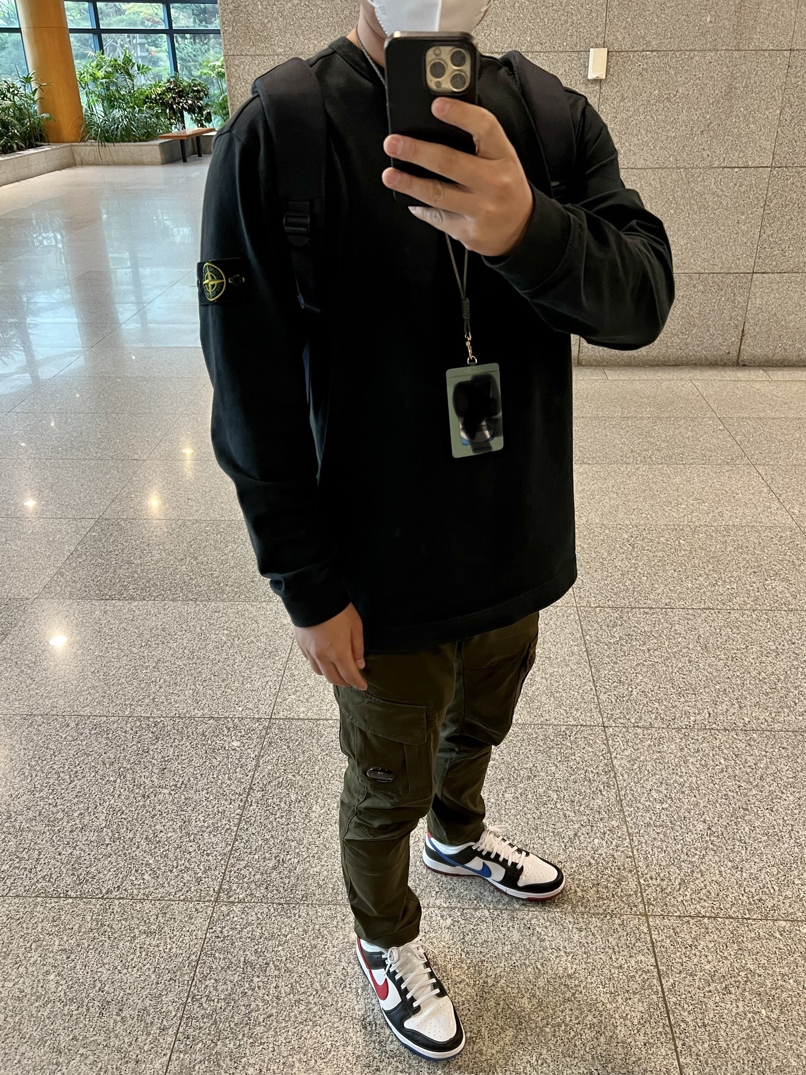 Nike Dunk Low SE Seoul, Stone Island 63750 Garment Dyed Heavy Cotton Long Sleeve T-Shirt Black - 22SS 착용 스타일