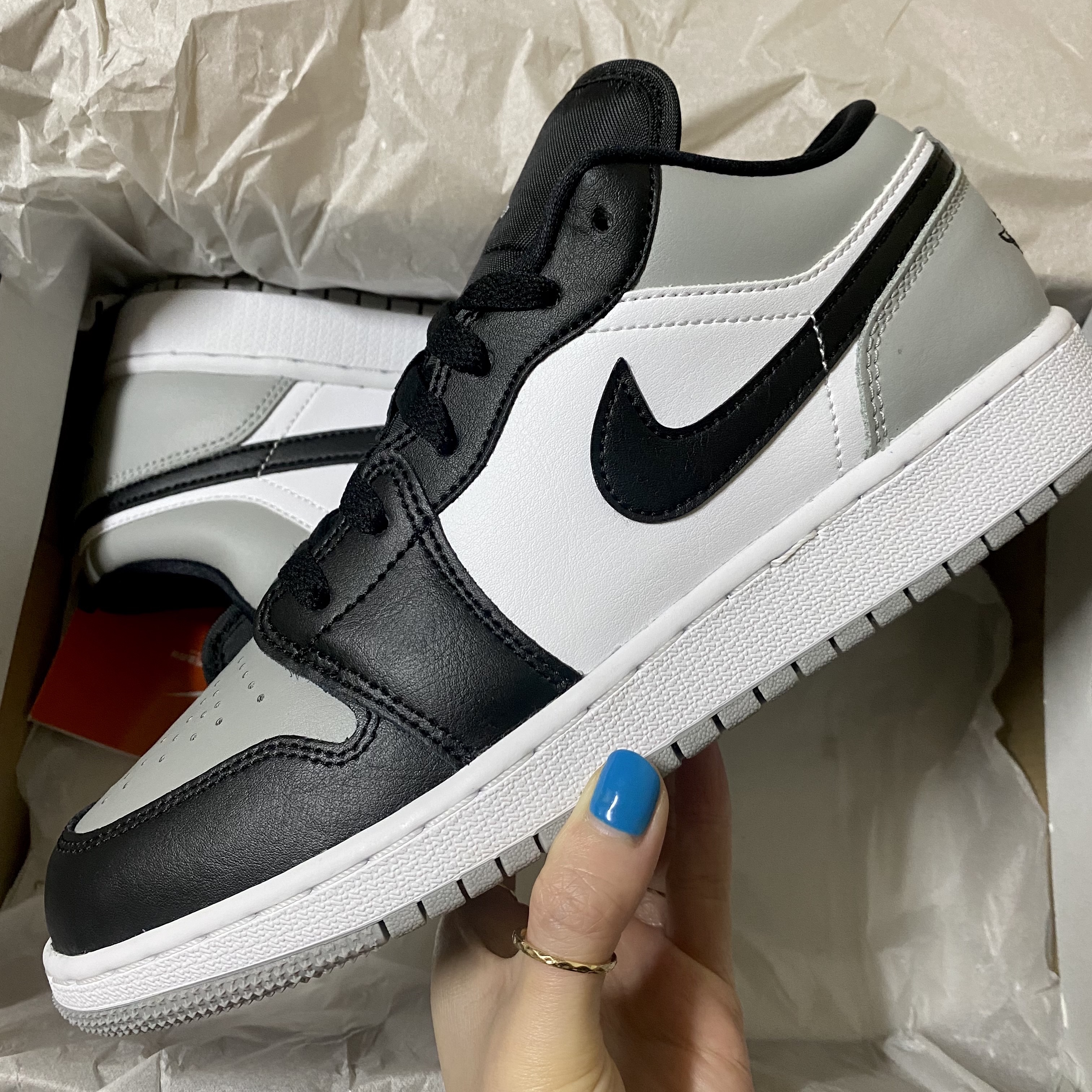 (GS) Jordan 1 Low Light Smoke Grey Black 착용 스타일 - 2