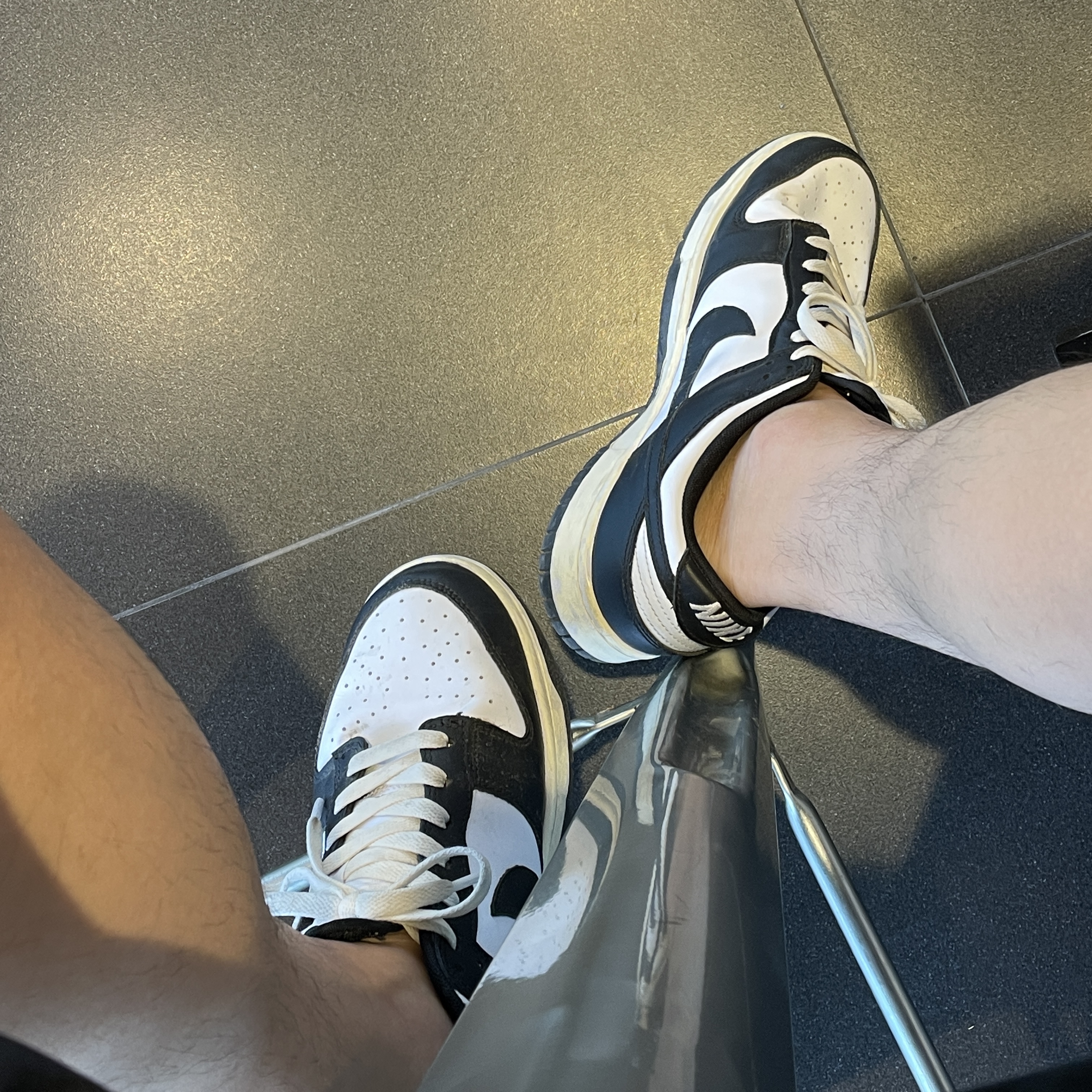 Nike Dunk Low Retro Black 착용 스타일