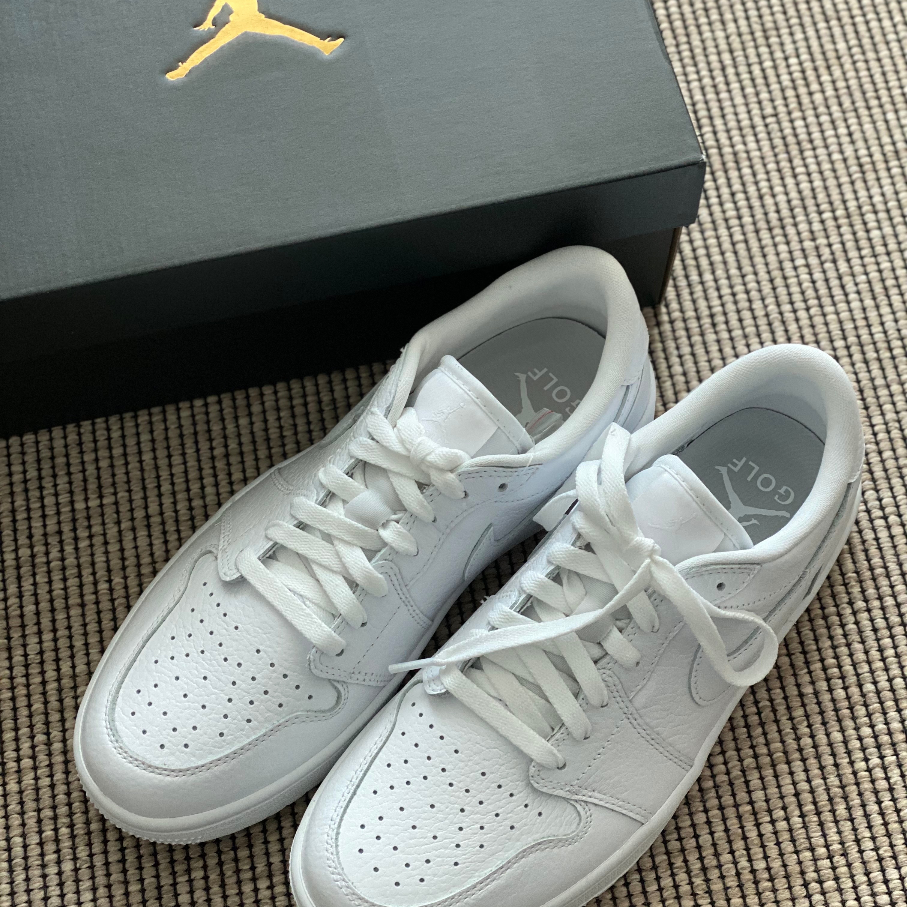 Jordan 1 Low Golf Triple White 착용 스타일 - 2