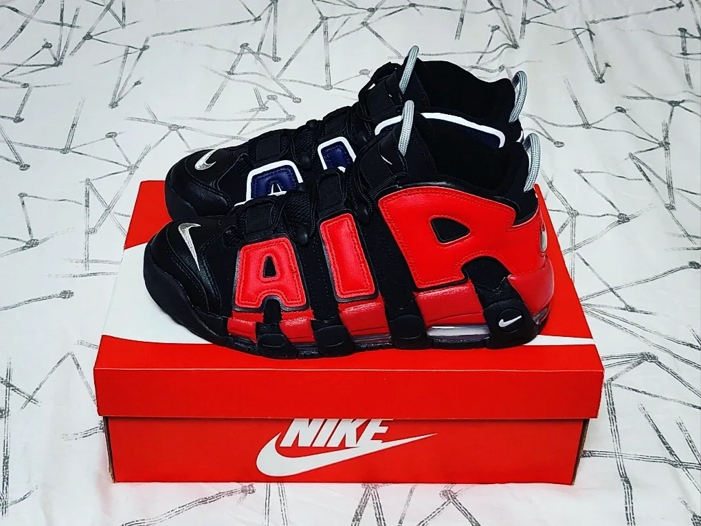 Nike Air More Uptempo 96 Black University Red 착용 스타일 - 2