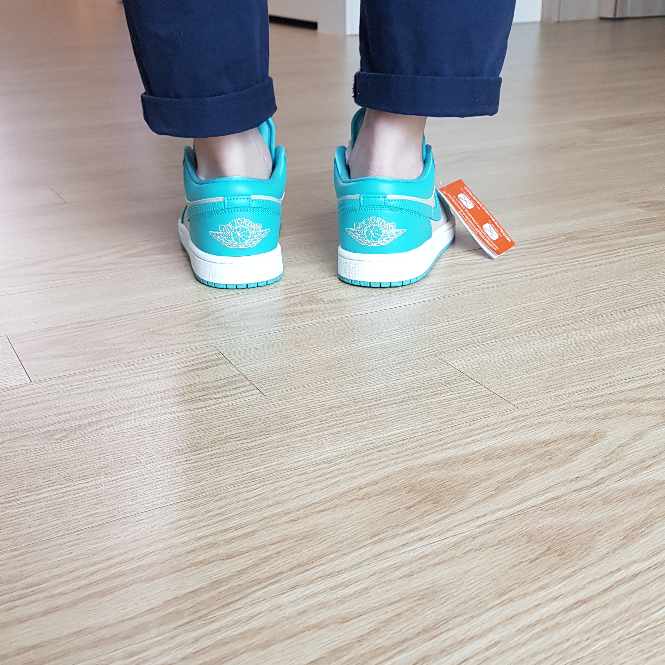 (W) Jordan 1 Low Sanddrift Washed Teal 착용 스타일 - 2