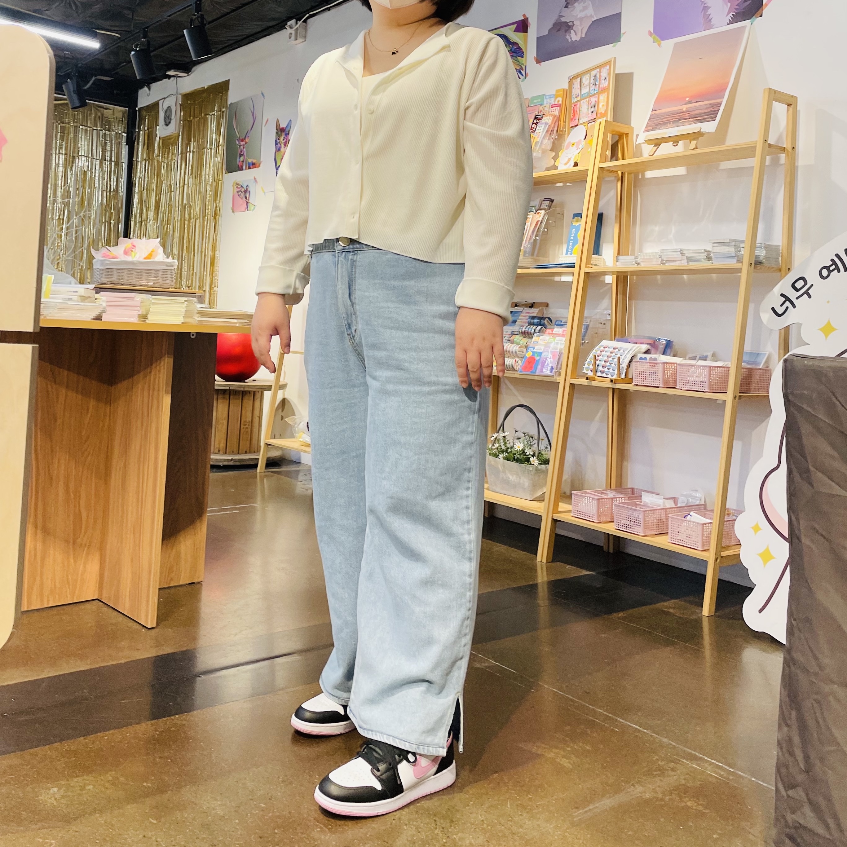(GS) Jordan 1 Mid Light Arctic Pink 착용 스타일 - 2