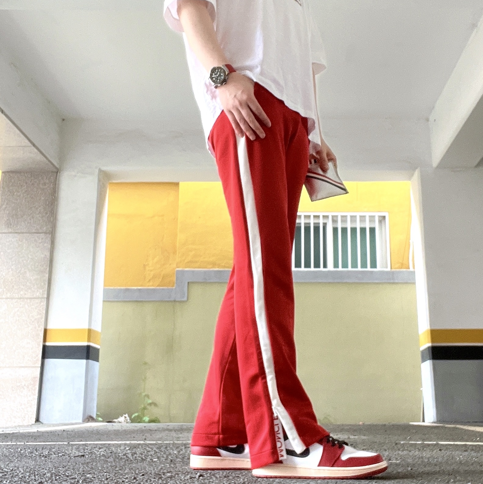 Jordan 1 Mid Chicago 2020 착용 스타일 - 1