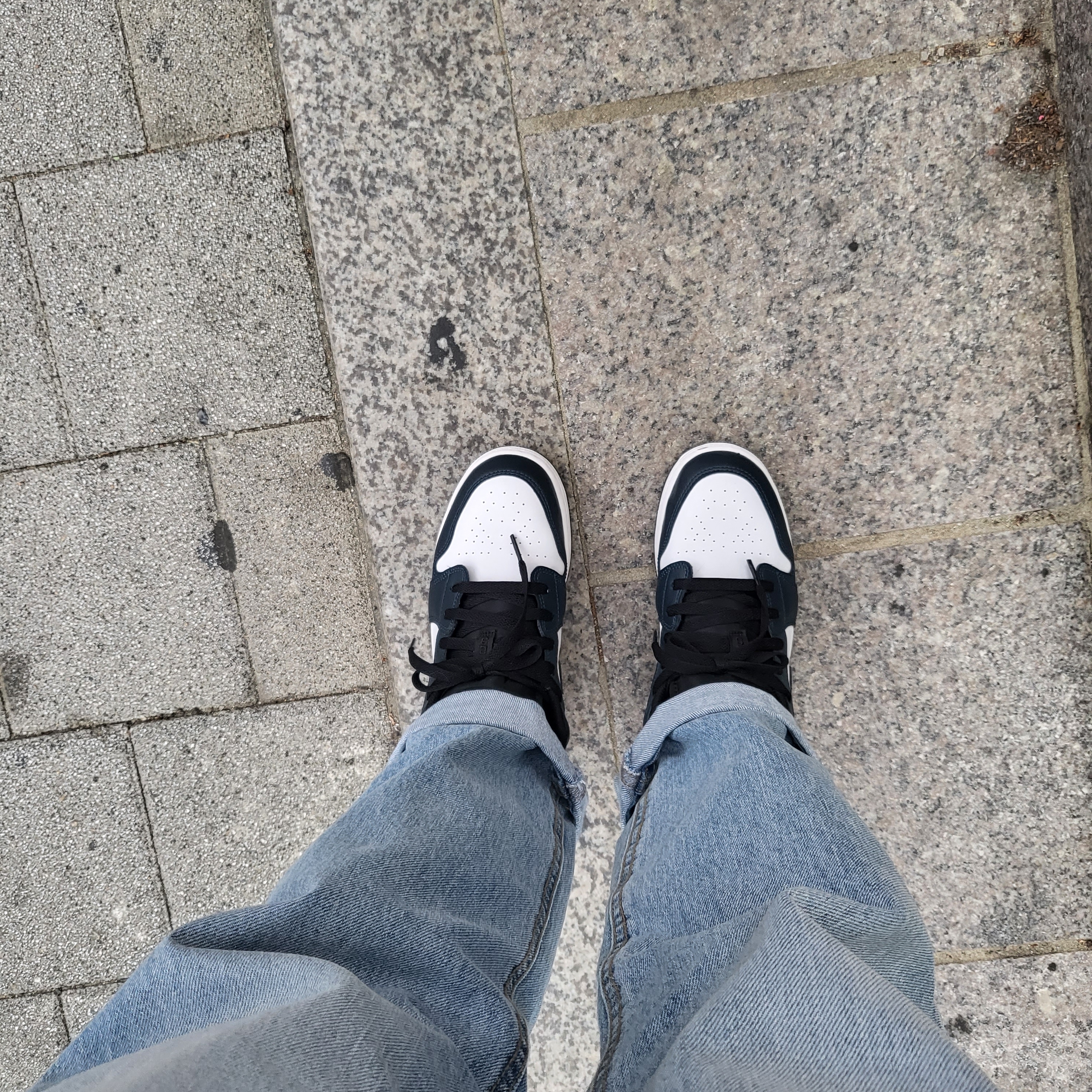 (GS) Jordan 1 Low Armory Navy 착용 스타일 - 3