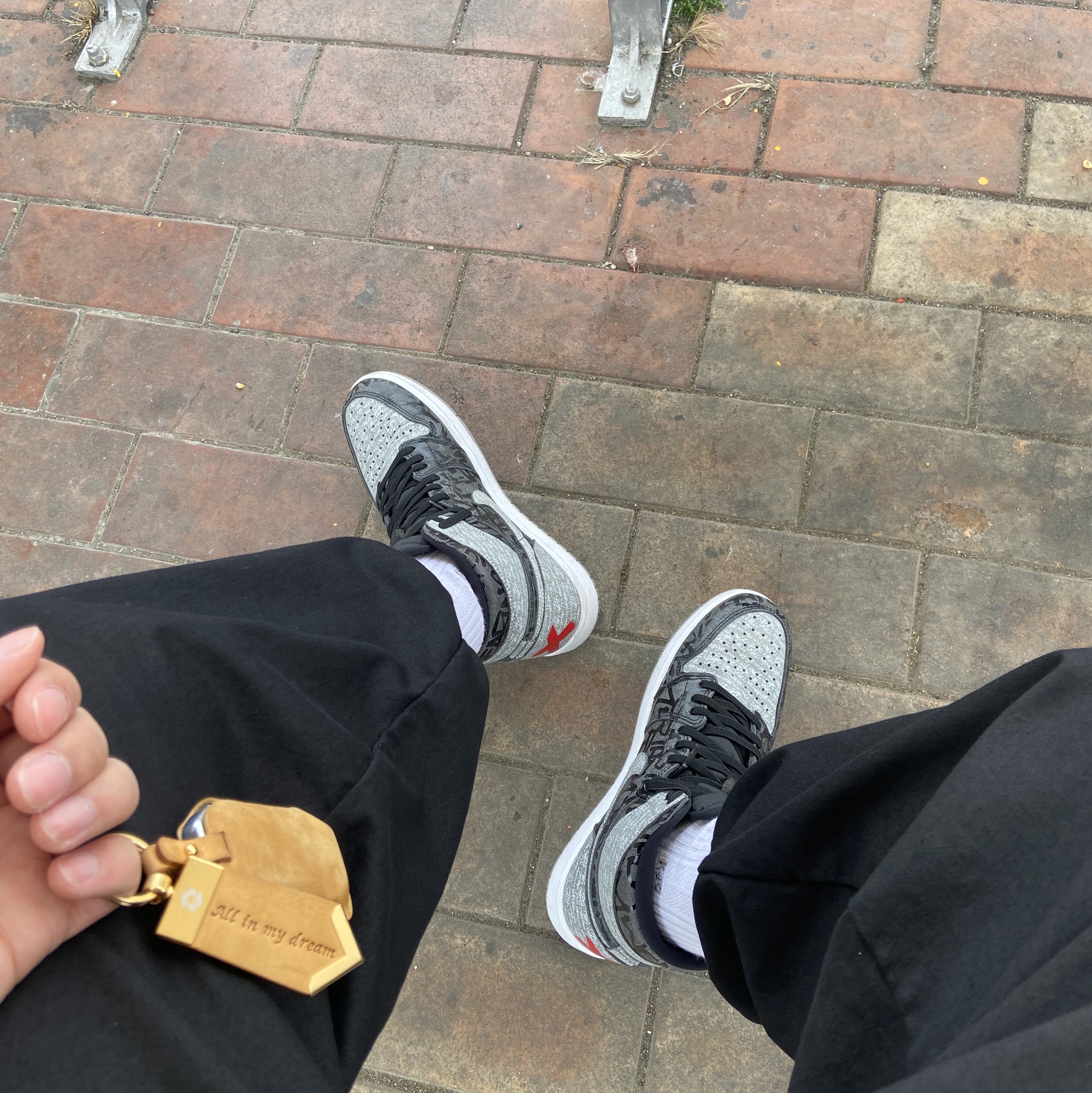 Jordan 1 Retro High OG Rebellionaire 착용 스타일