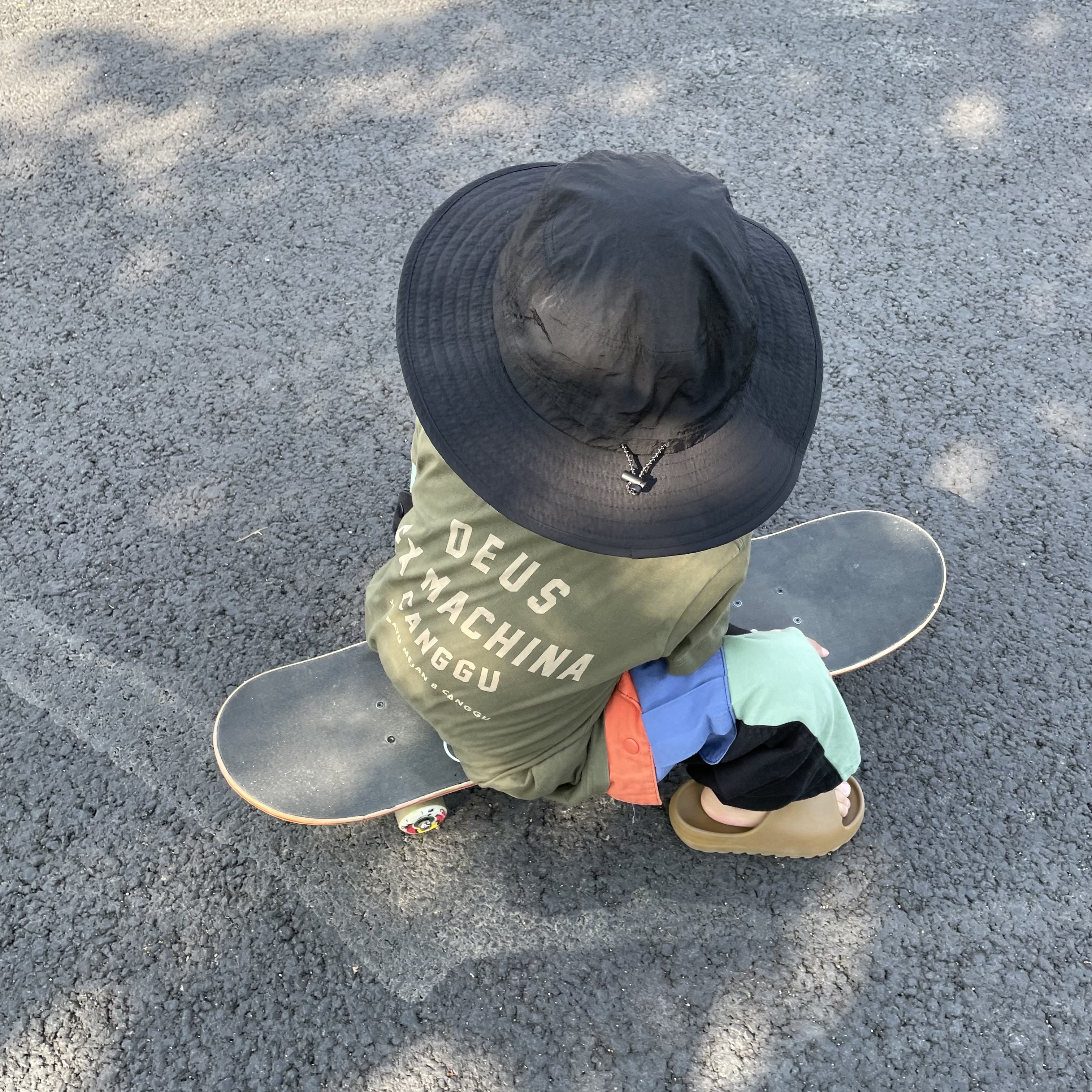 (Kids) Adidas Yeezy Slide Ochre 착용 스타일
