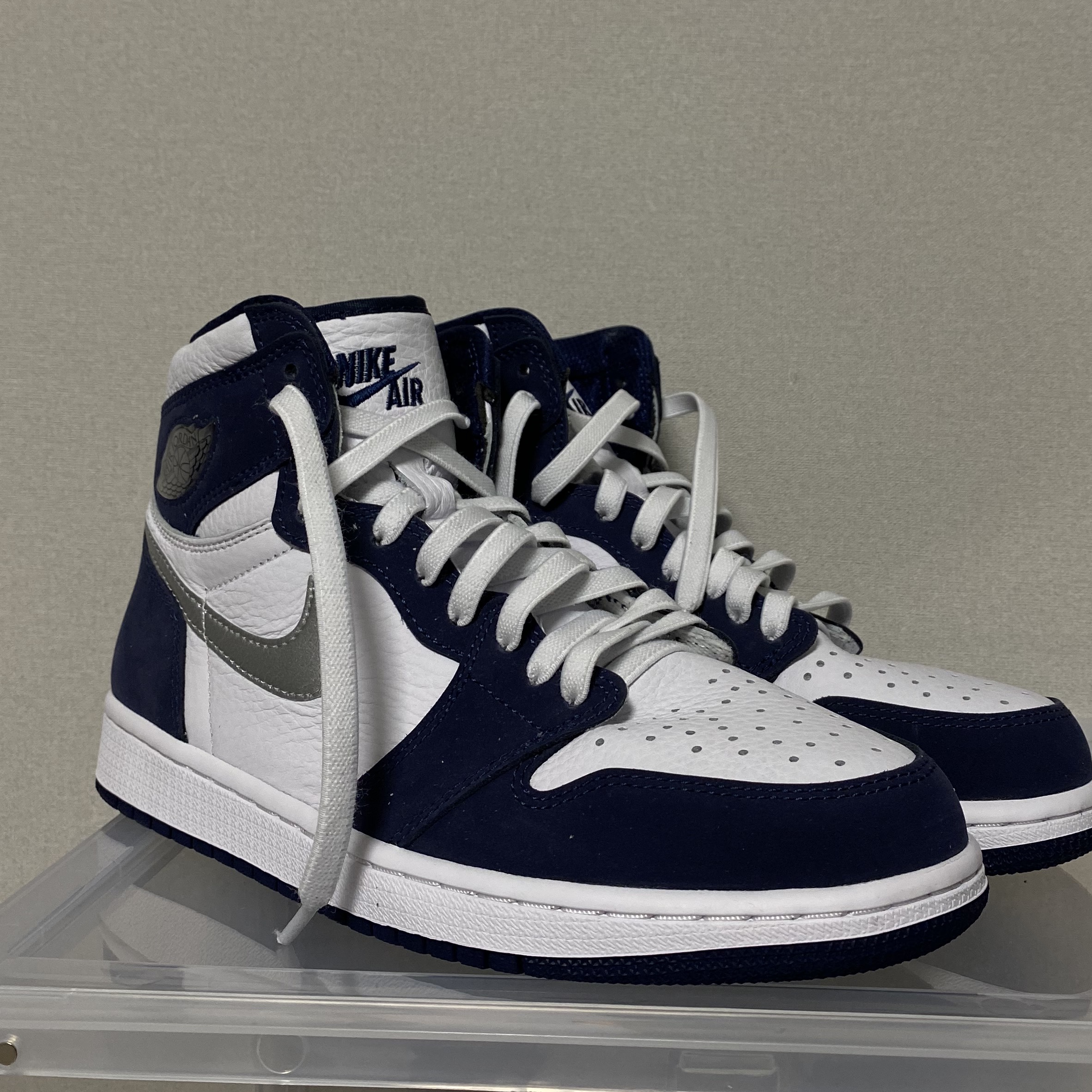 Jordan 1 Retro High OG CO.JP Midnight Navy 착용 스타일 - 3