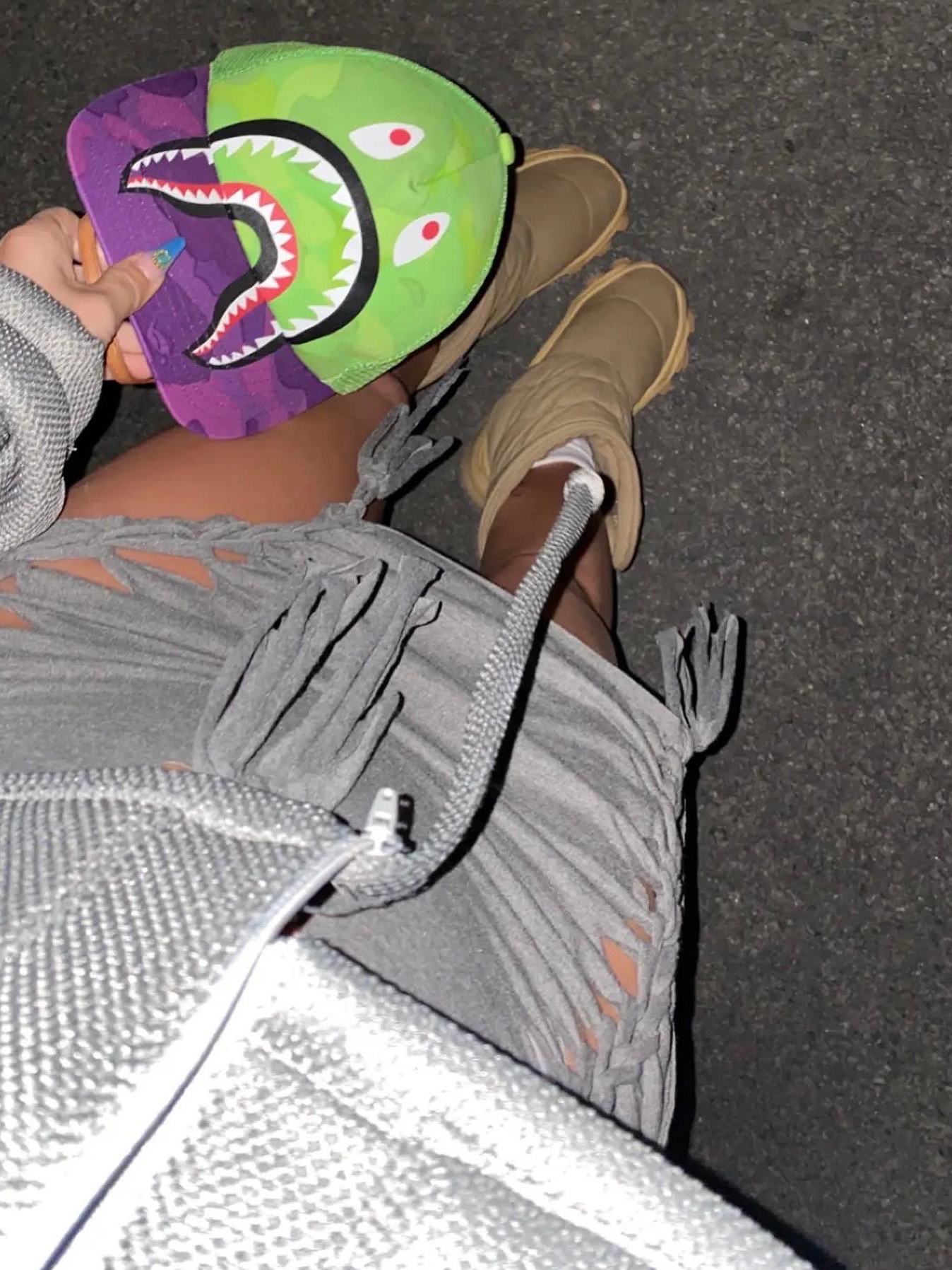 Adidas Yeezy NSLTD Boot Khaki 착용 스타일 - 5