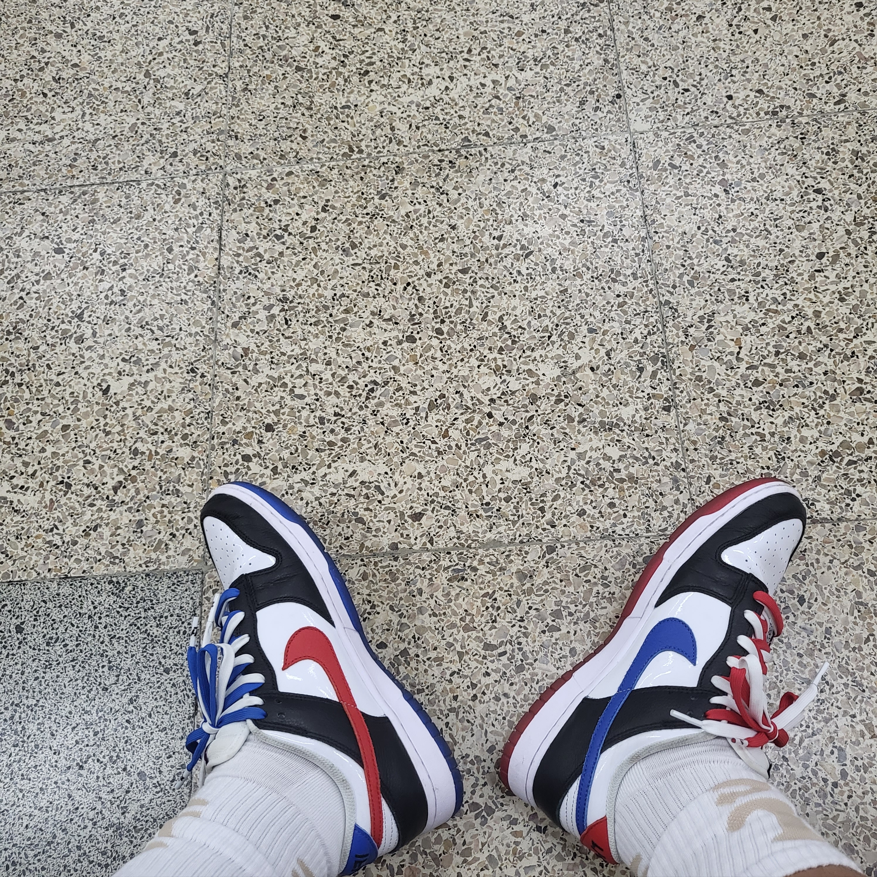 Nike Dunk Low SE Seoul 착용 스타일