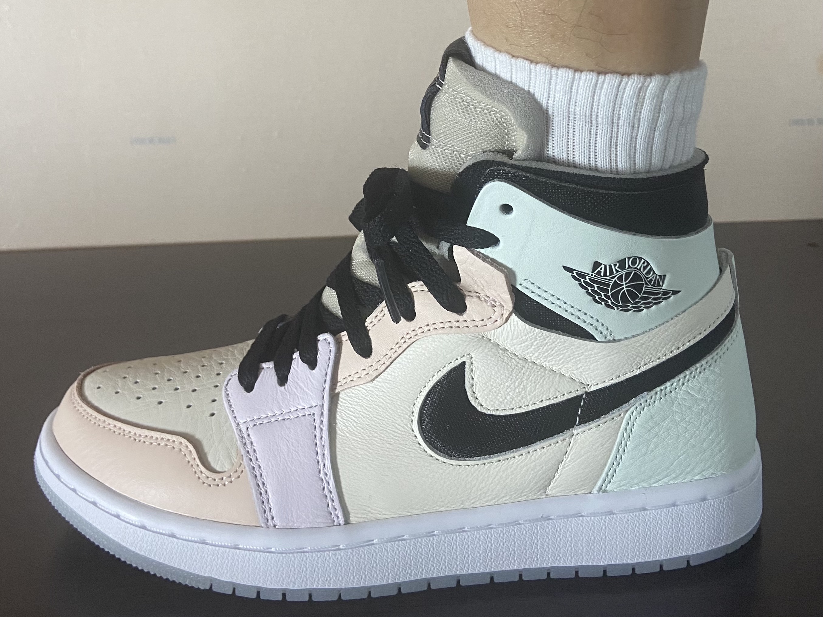 (W) Jordan 1 Zoom Air CMFT Pale Ivory 착용 스타일