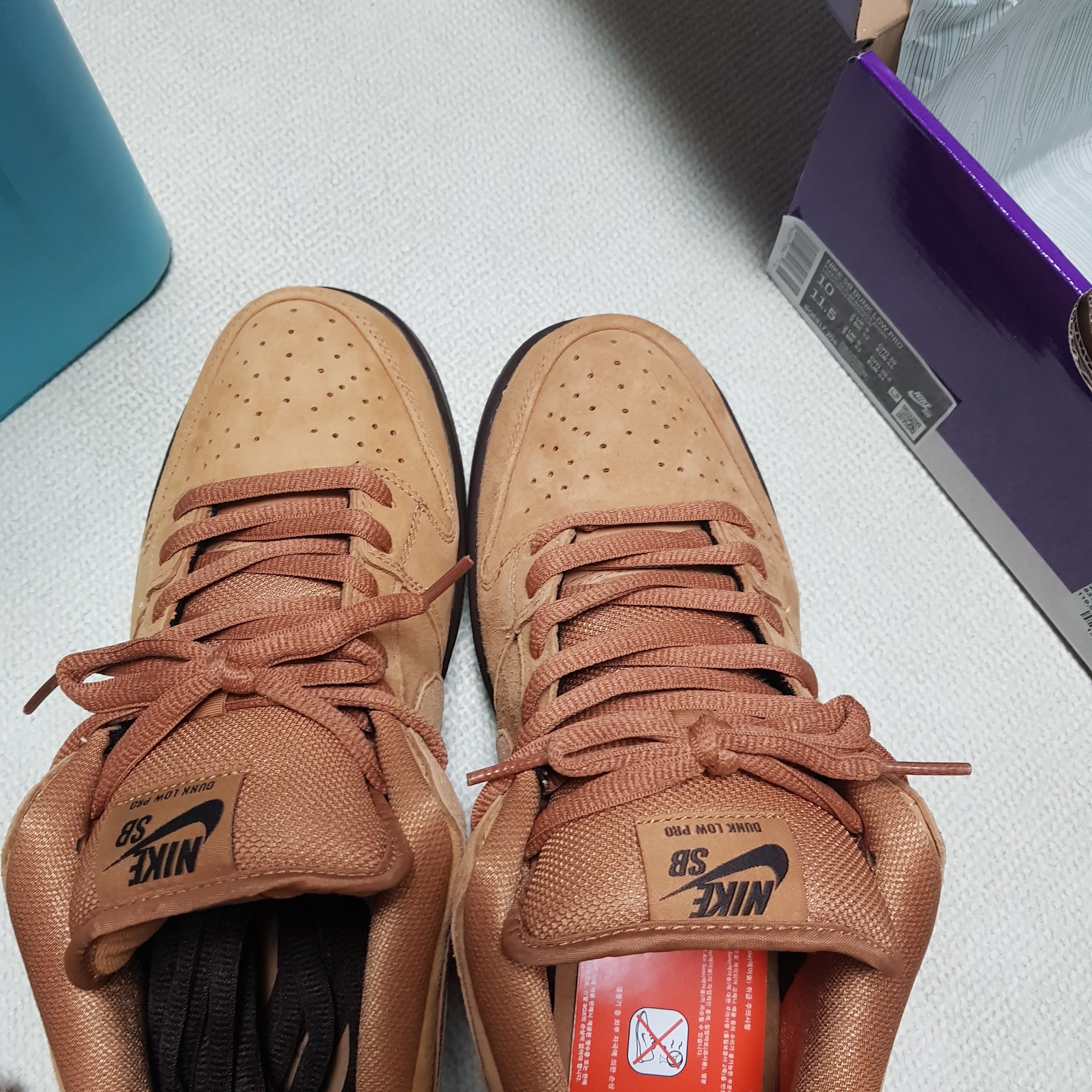 Nike SB Dunk Low Pro Wheat 2020 착용 스타일 - 3