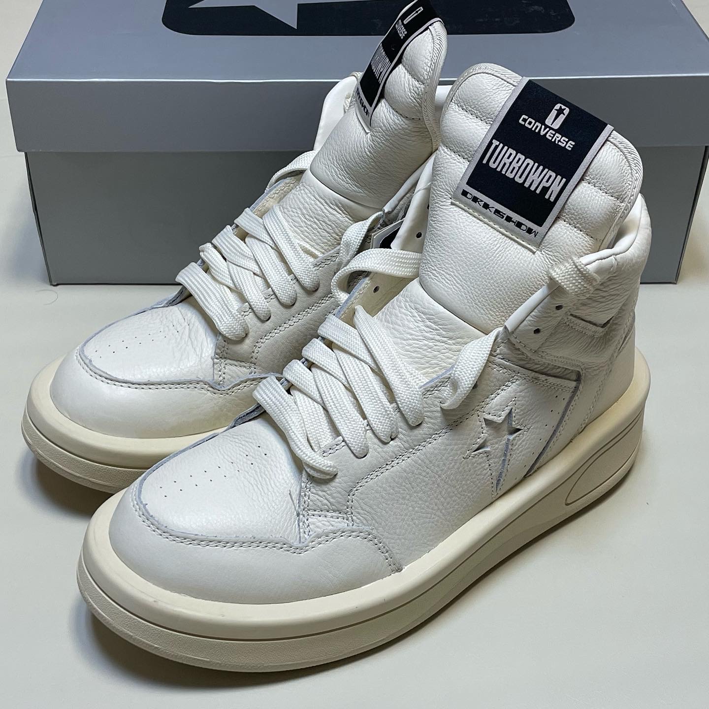 Converse x Drkshdw Turbowpn Egret 착용 스타일 - 1