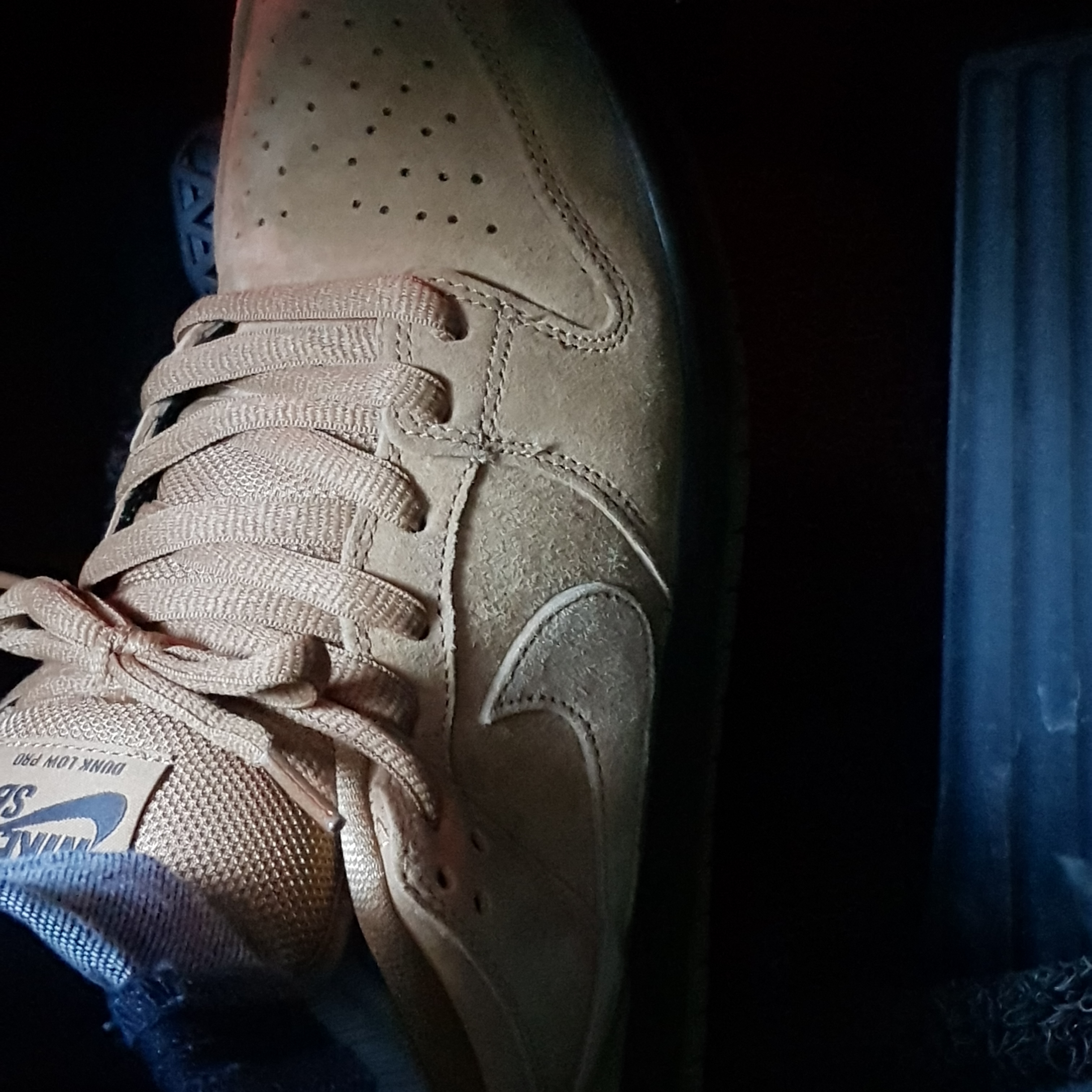 Nike SB Dunk Low Pro Wheat 2020 착용 스타일 - 5