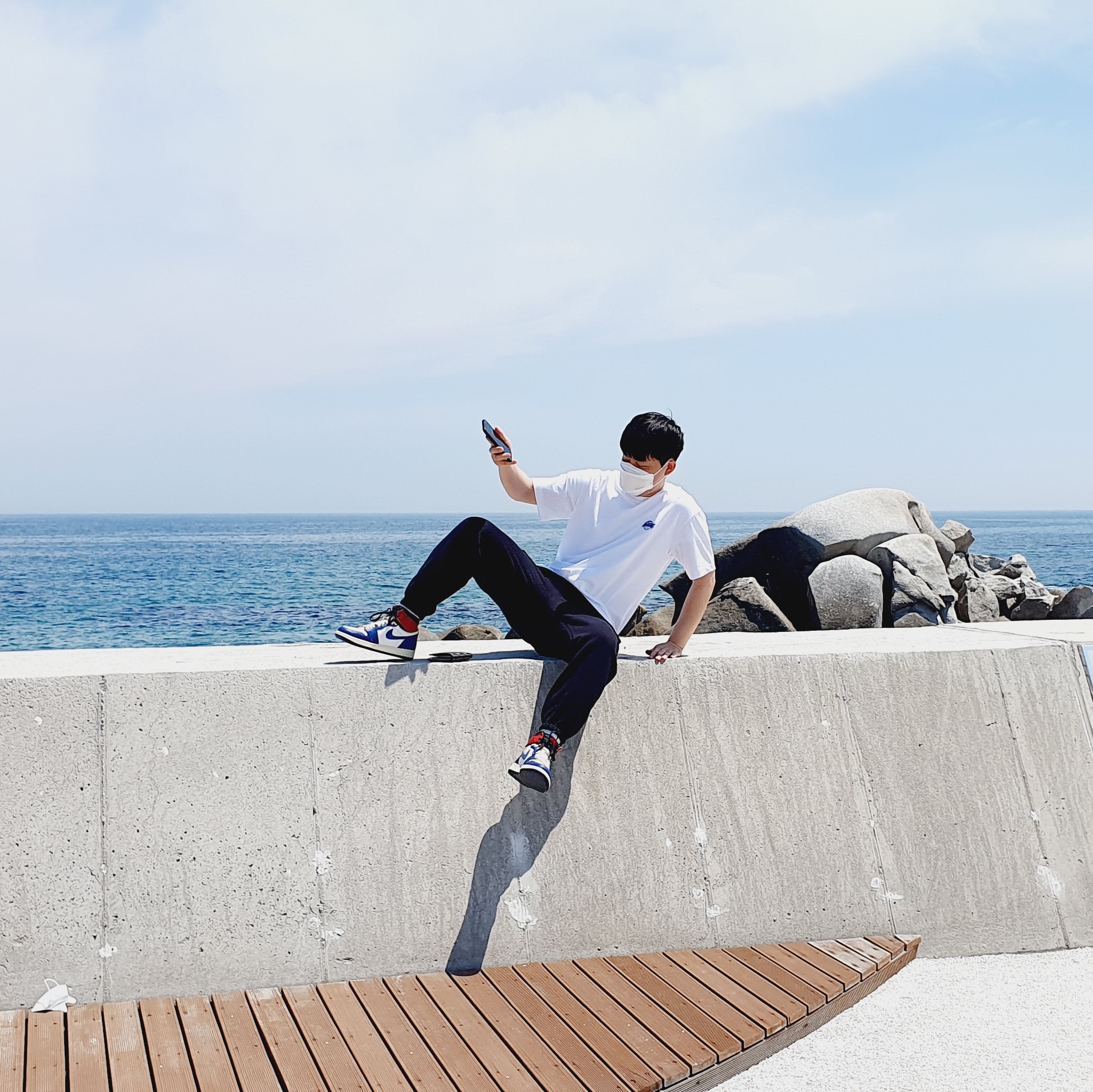 Jordan 1 x Union Retro High Blue Toe, Nike NRG Solo Swoosh Fleece Pants Black White - Asia 착용 스타일 - 2