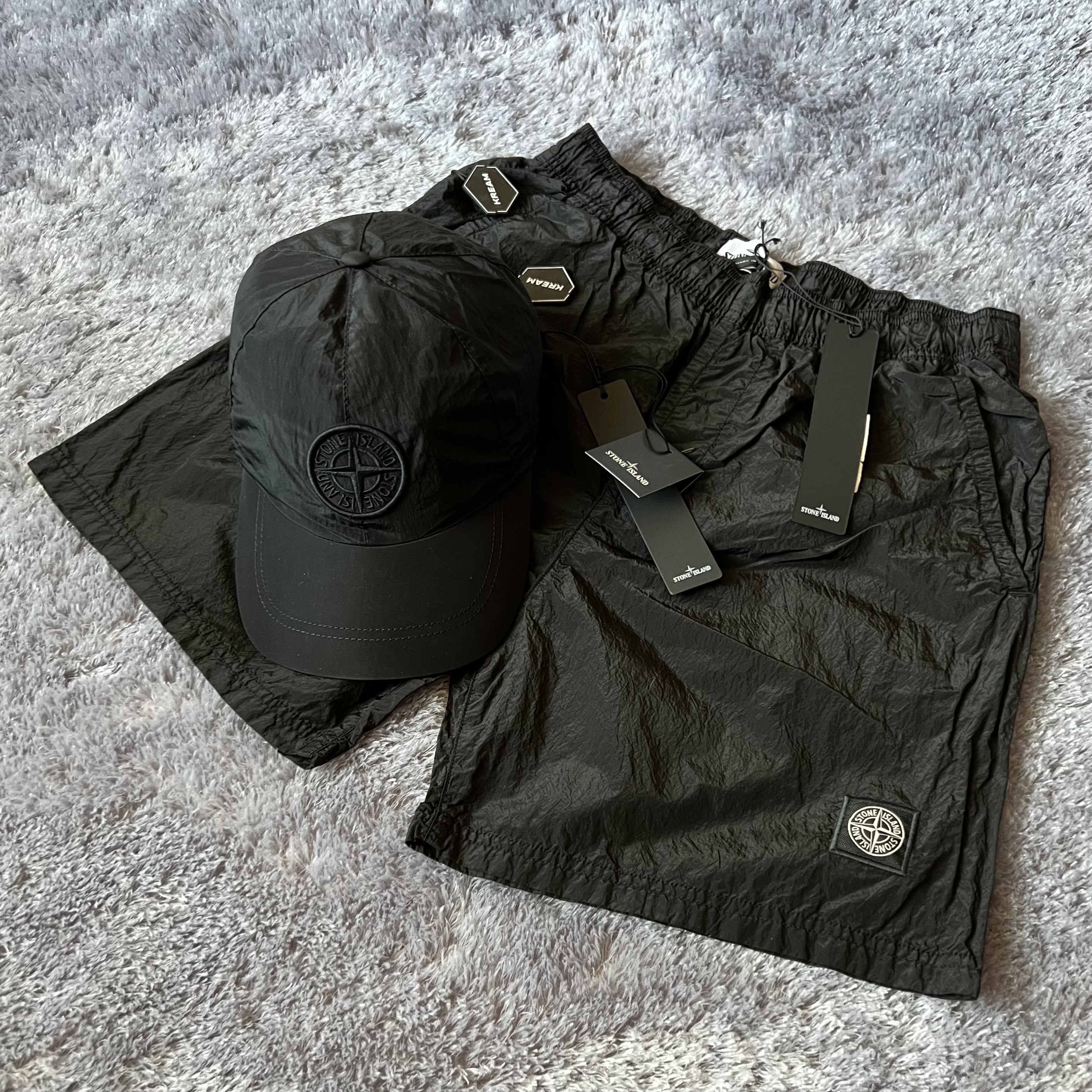 Stone Island B0943 Nylon Metal Swimming Trunk Black - 21FW 착용 스타일