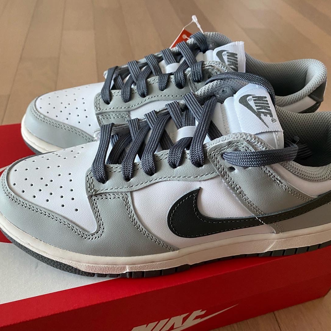 (W) Nike Dunk Low Light Smoke Grey 착용 스타일 - 3