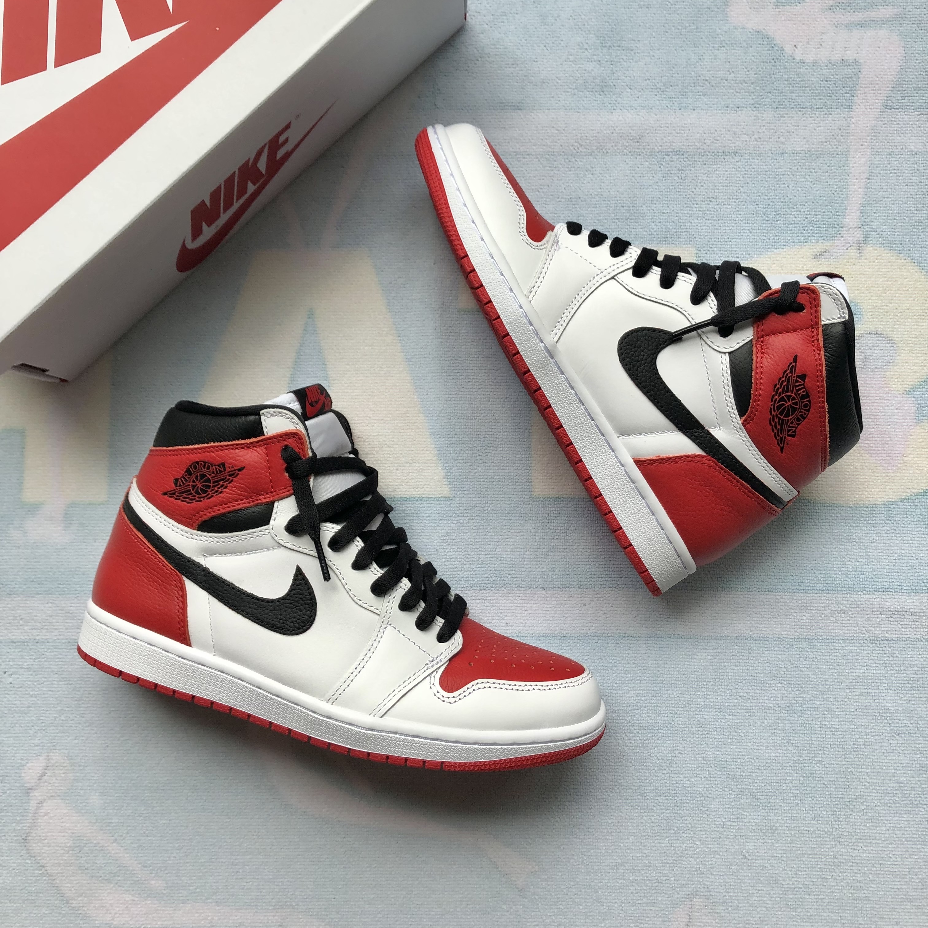 Jordan 1 Retro High OG Heritage, (GS) Jordan 1 Retro High OG Heritage 착용 스타일 - 1
