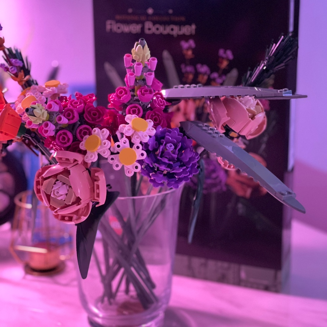 Lego Flower Bouquet 착용 스타일
