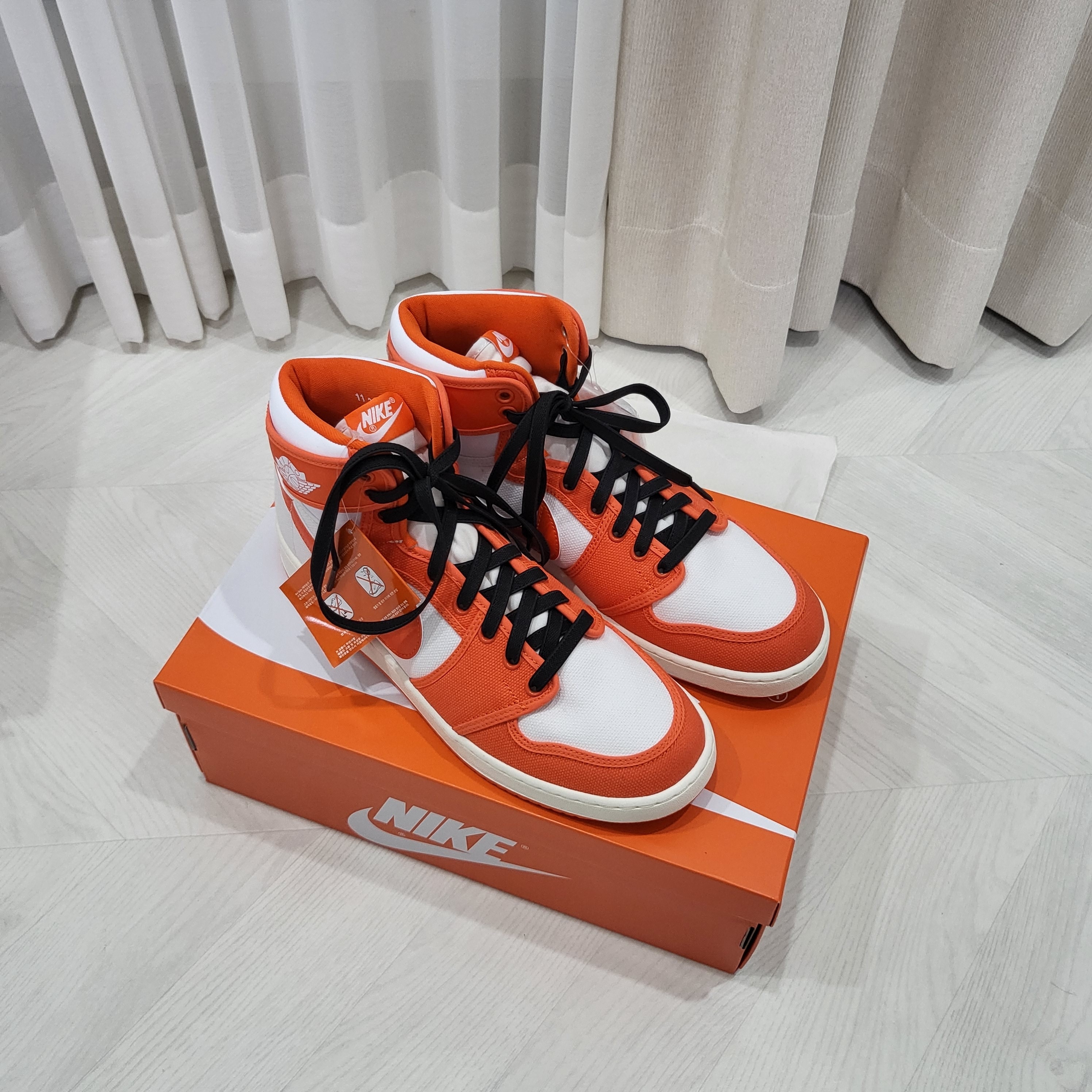 Jordan 1 KO Rush Orange 착용 스타일