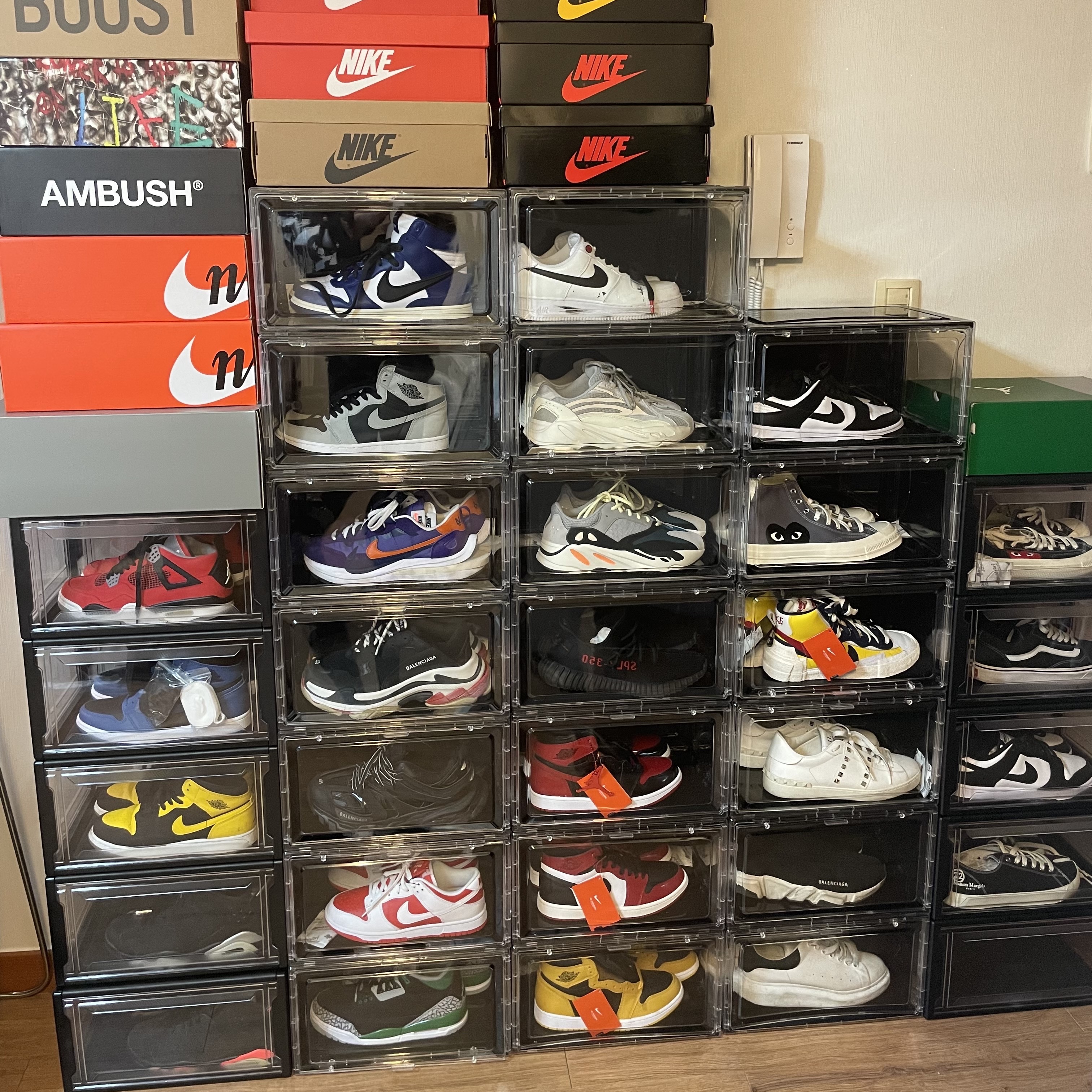 Nike x Peaceminusone Air Force 1 Low Para-Noise 2.0, Adidas Yeezy Boost 700 V2 Static 2022 착용 스타일