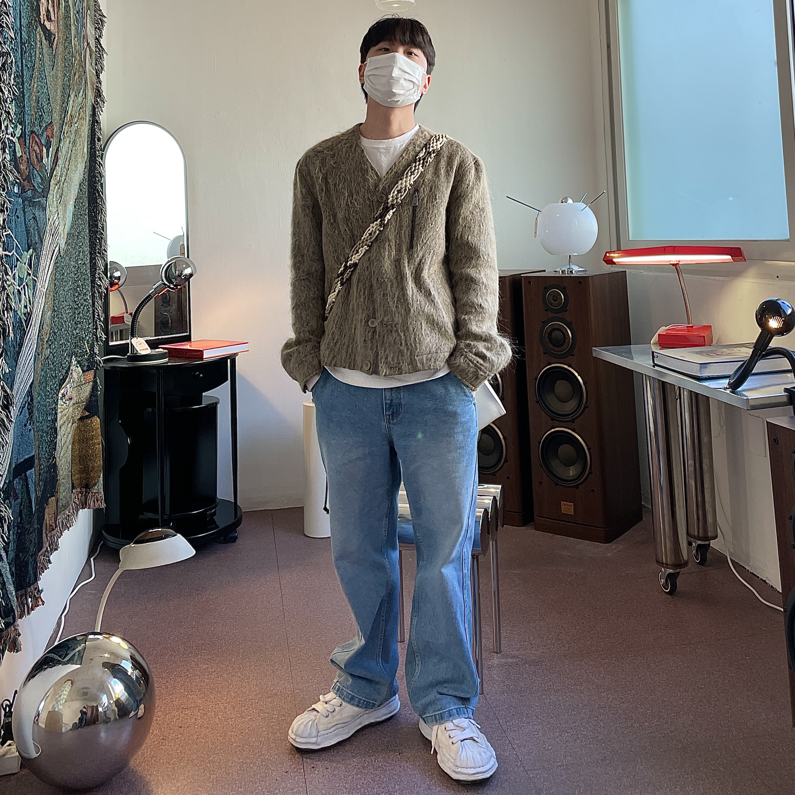 Maison Mihara Yasuhiro Blakey OG Sole Canvas Low-top Sneakers White 착용 스타일