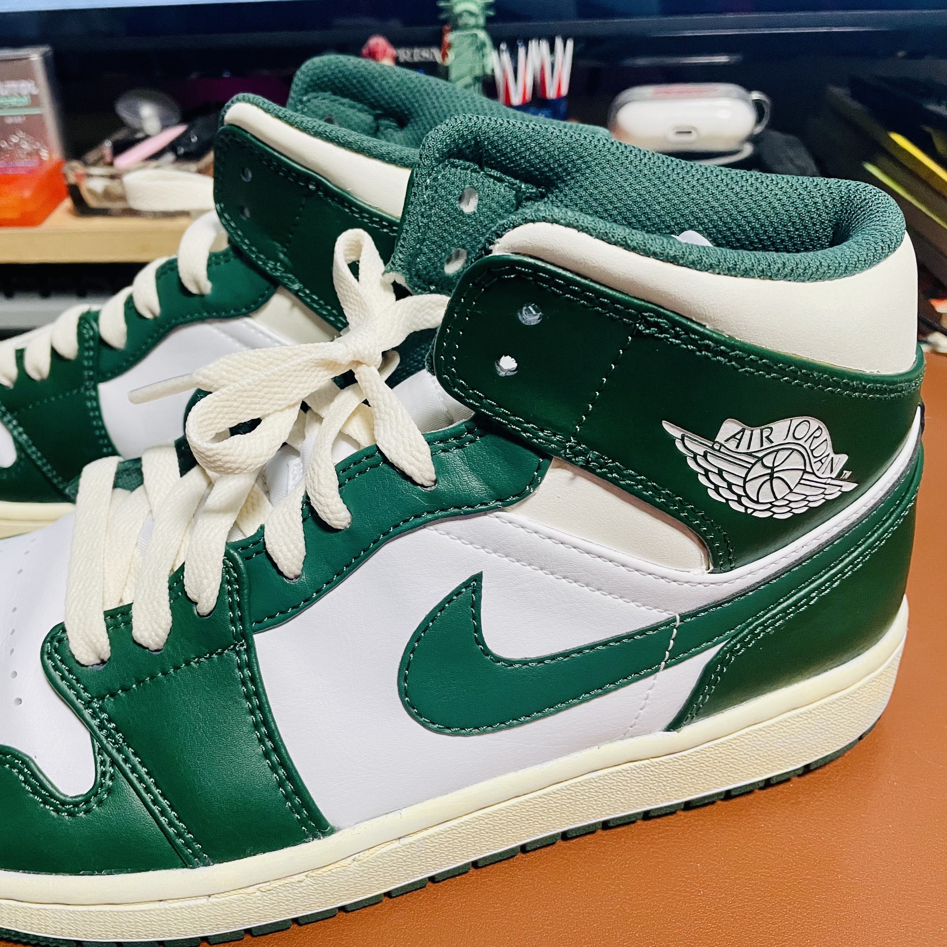 Jordan 1 Mid Sonics 2021 착용 스타일 - 3