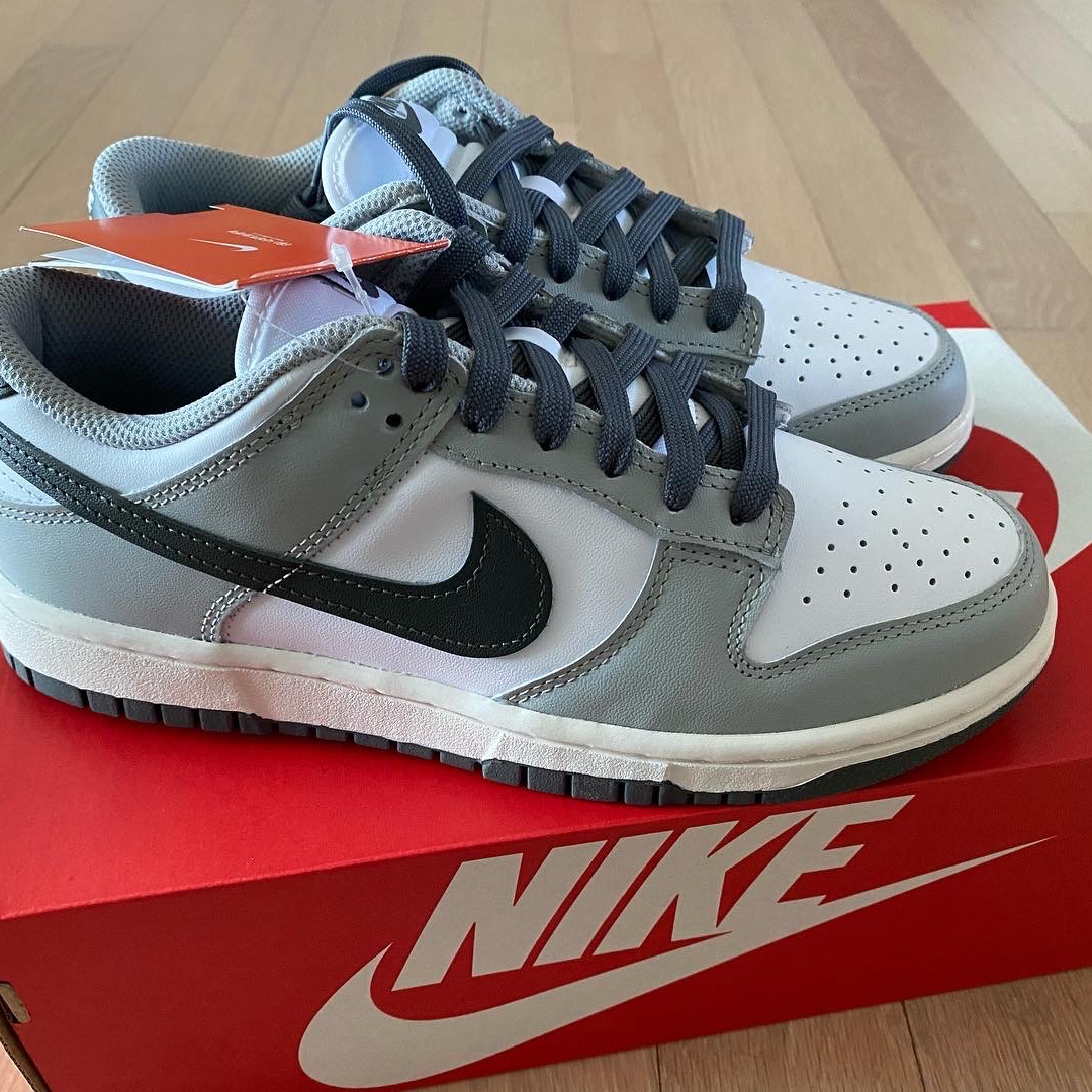 (W) Nike Dunk Low Light Smoke Grey 착용 스타일 - 4