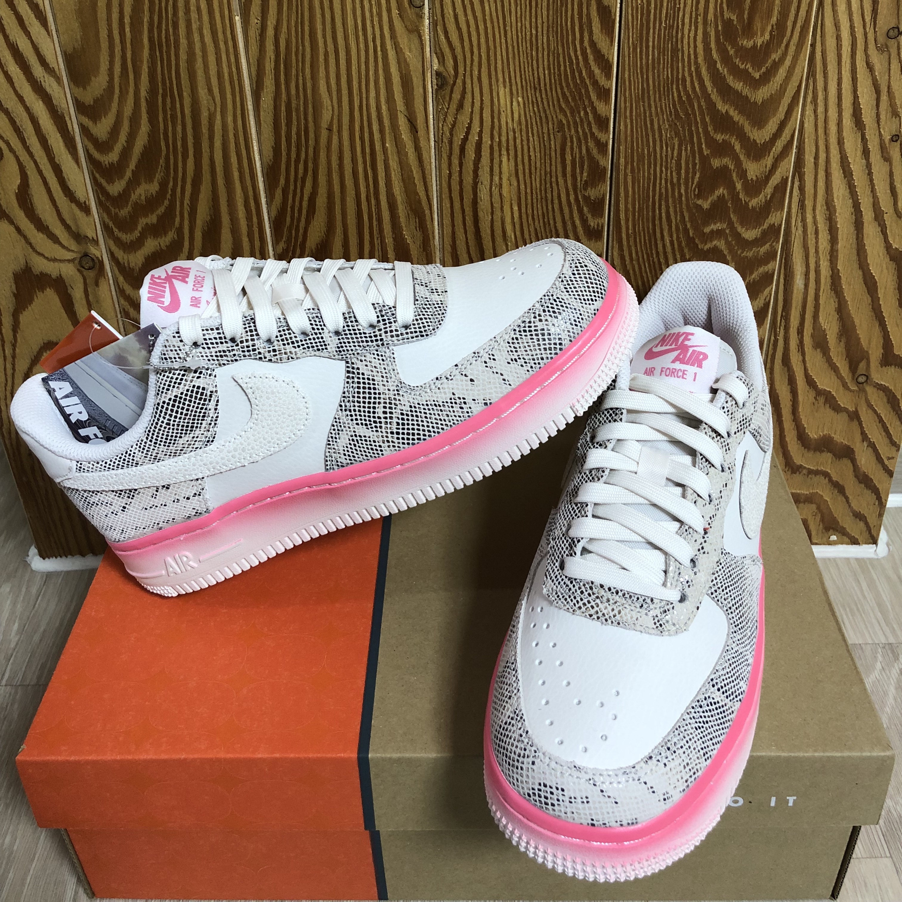 (W) Nike Air Force 1 '07 LX Our Force 1 착용 스타일