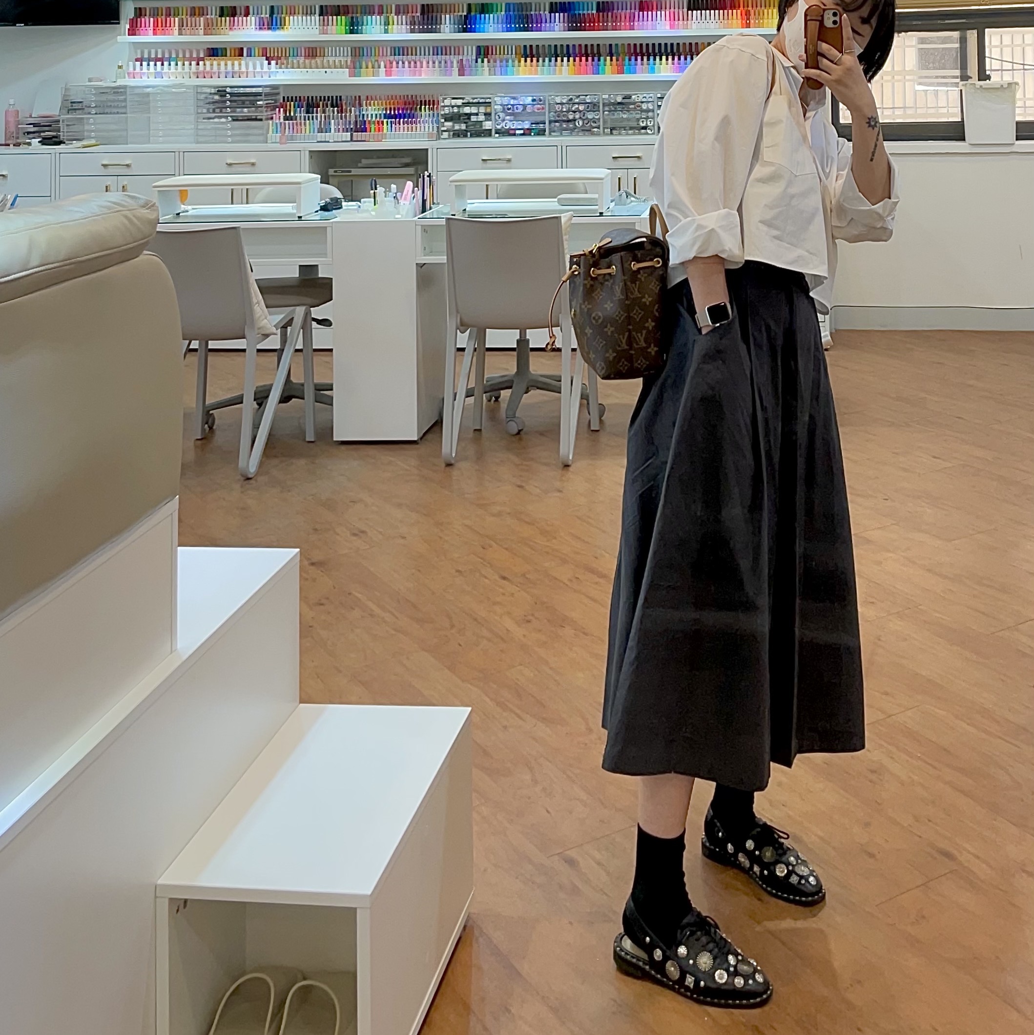 Louis Vuitton Montsouris BB Monogram 착용 스타일