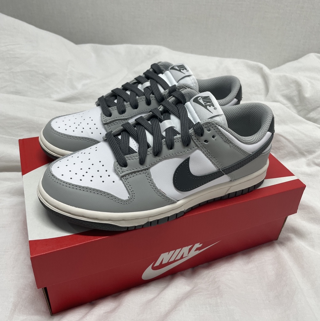 (W) Nike Dunk Low Light Smoke Grey 착용 스타일