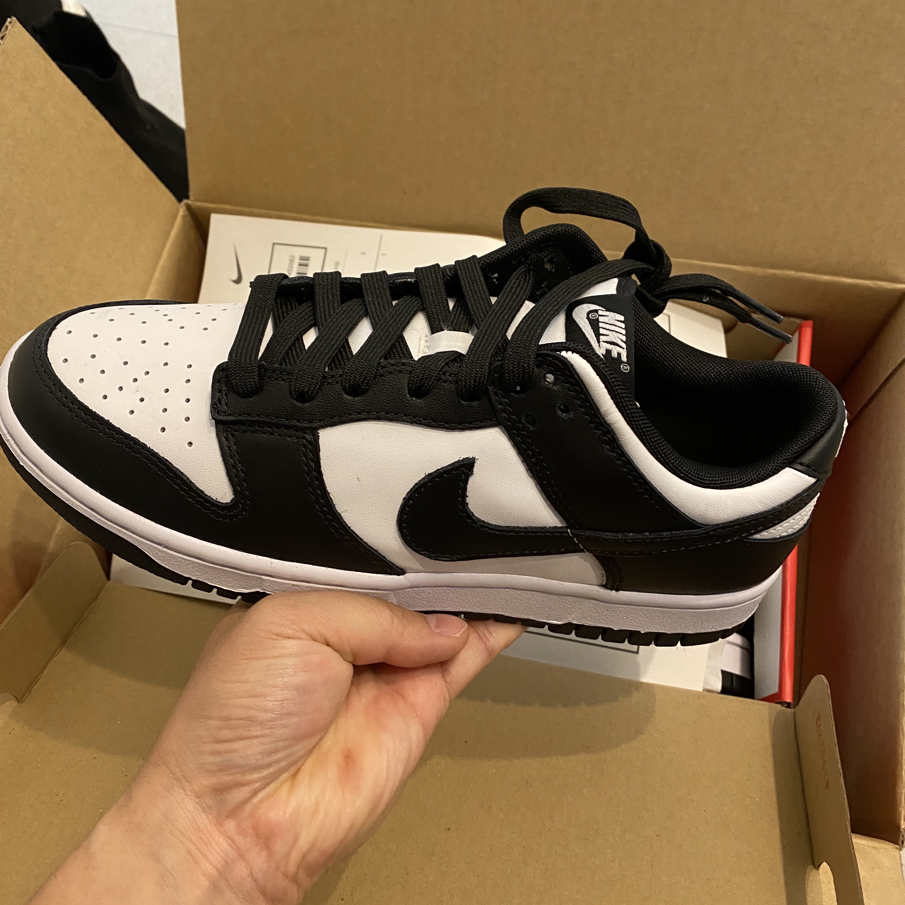 Nike Dunk Low Retro Black 착용 스타일