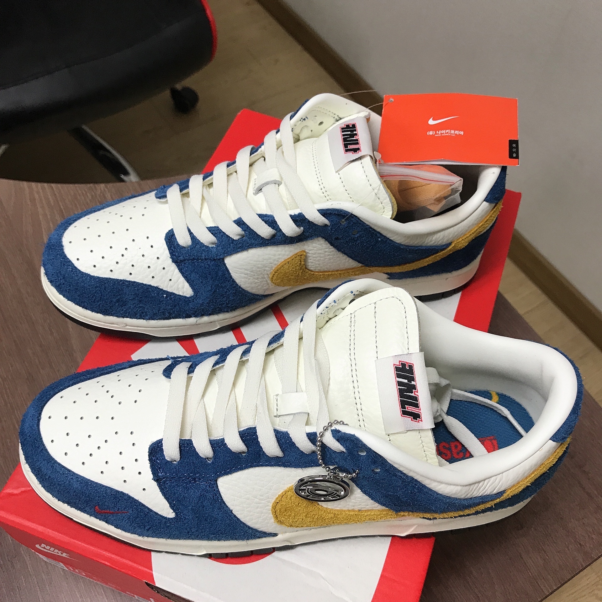 Nike x Kasina Dunk Low 80's Bus 착용 스타일 - 1