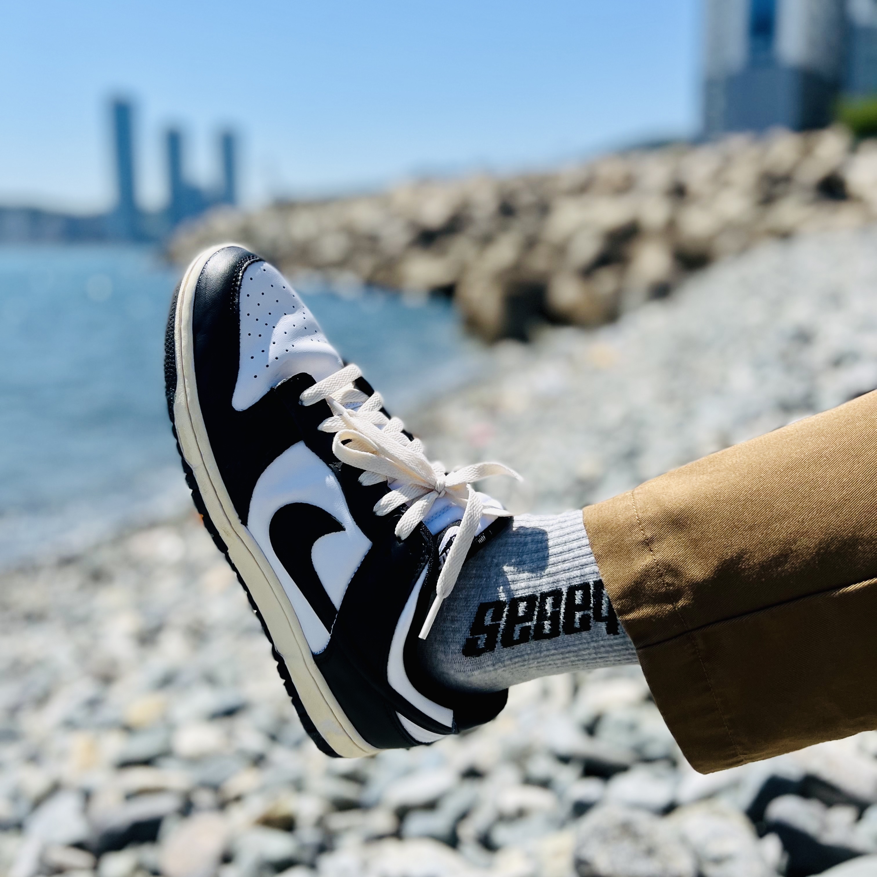 Nike Dunk Low Retro Black 착용 스타일 - 1