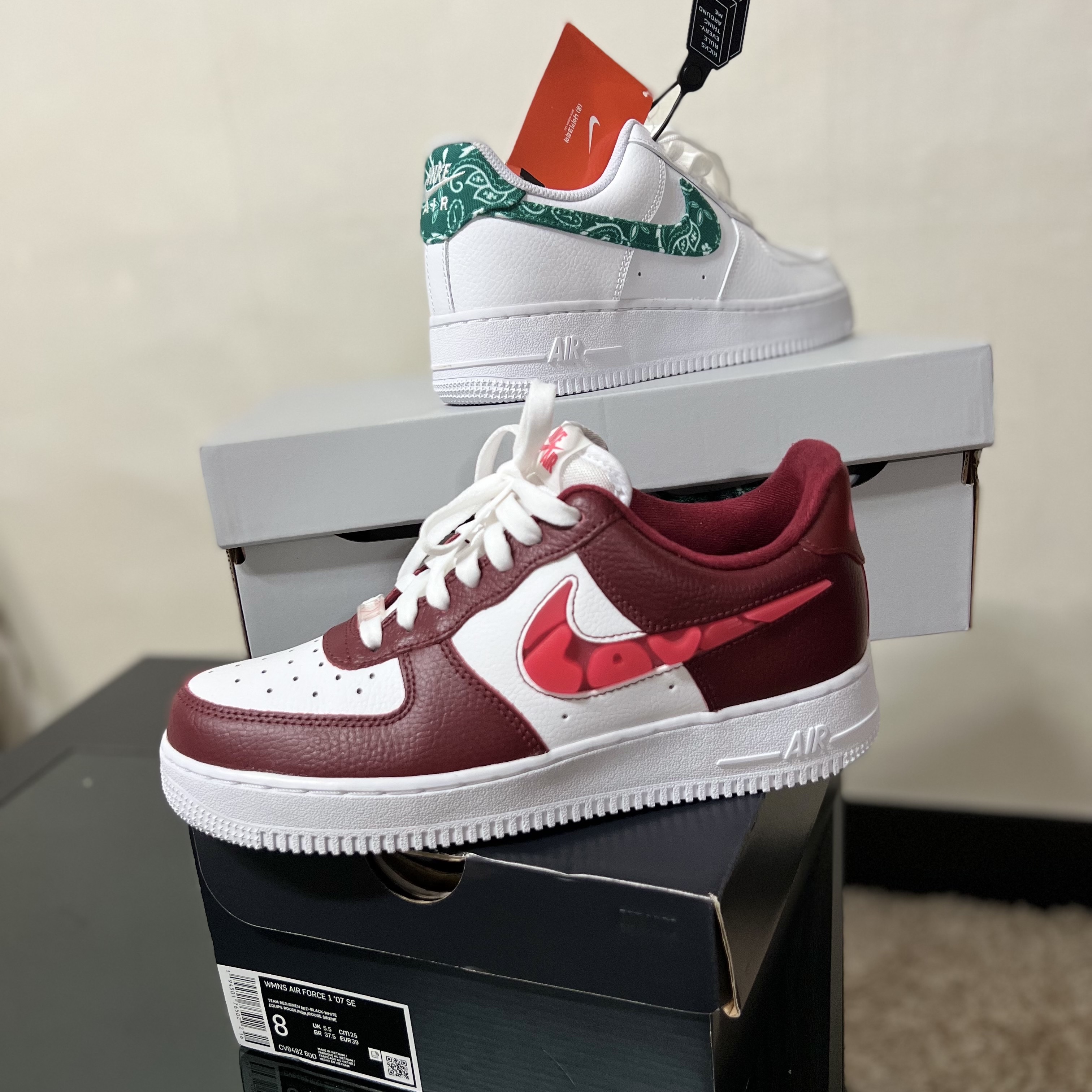 (W) Nike Air Force 1 '07 Essential Paisley Swoosh White Malachite, (W) Nike Air Force 1 '07 SE Low Love for All 착용 스타일