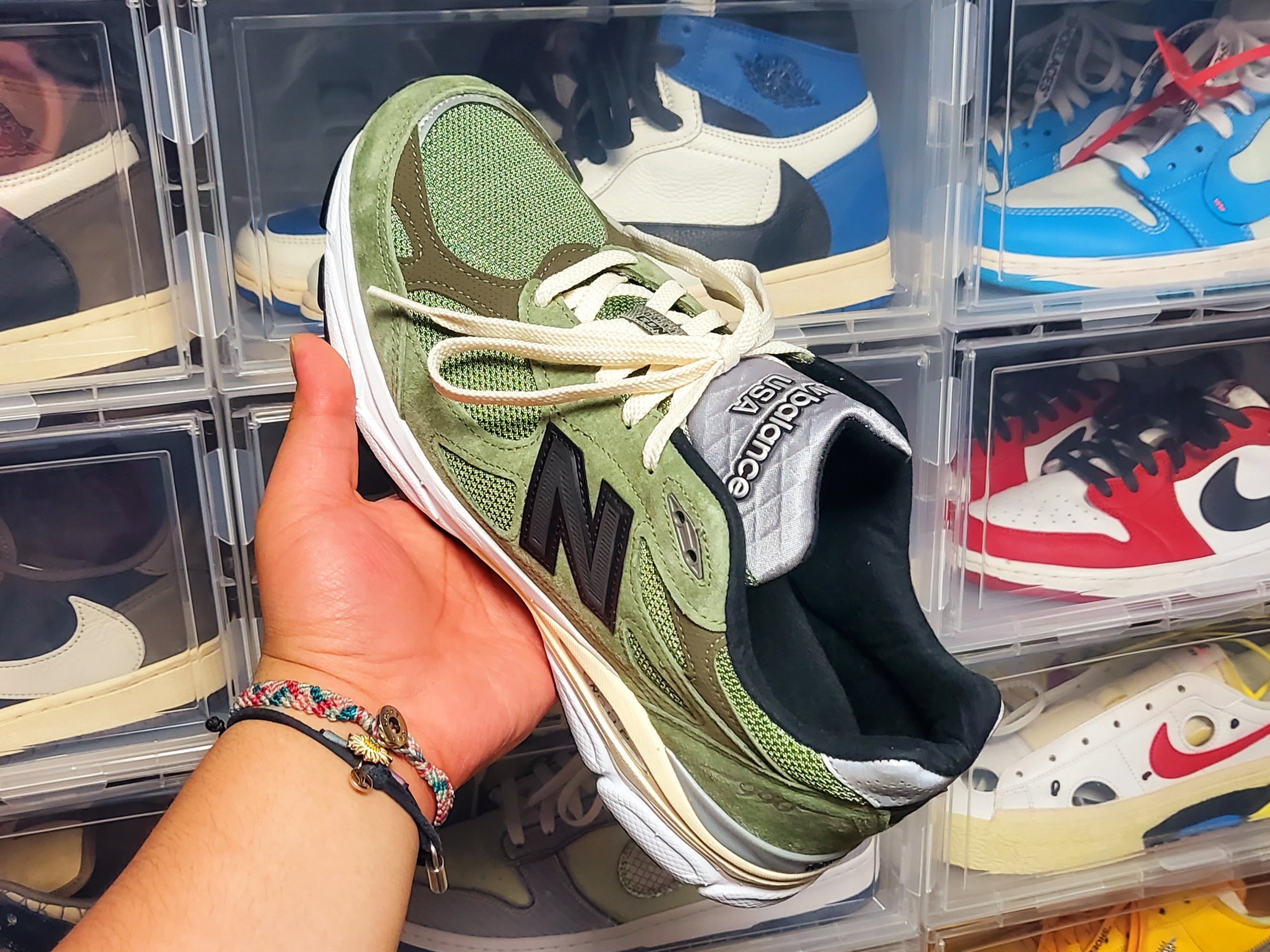 New Balance x JJJJound 990v3 Olive 착용 스타일 - 3